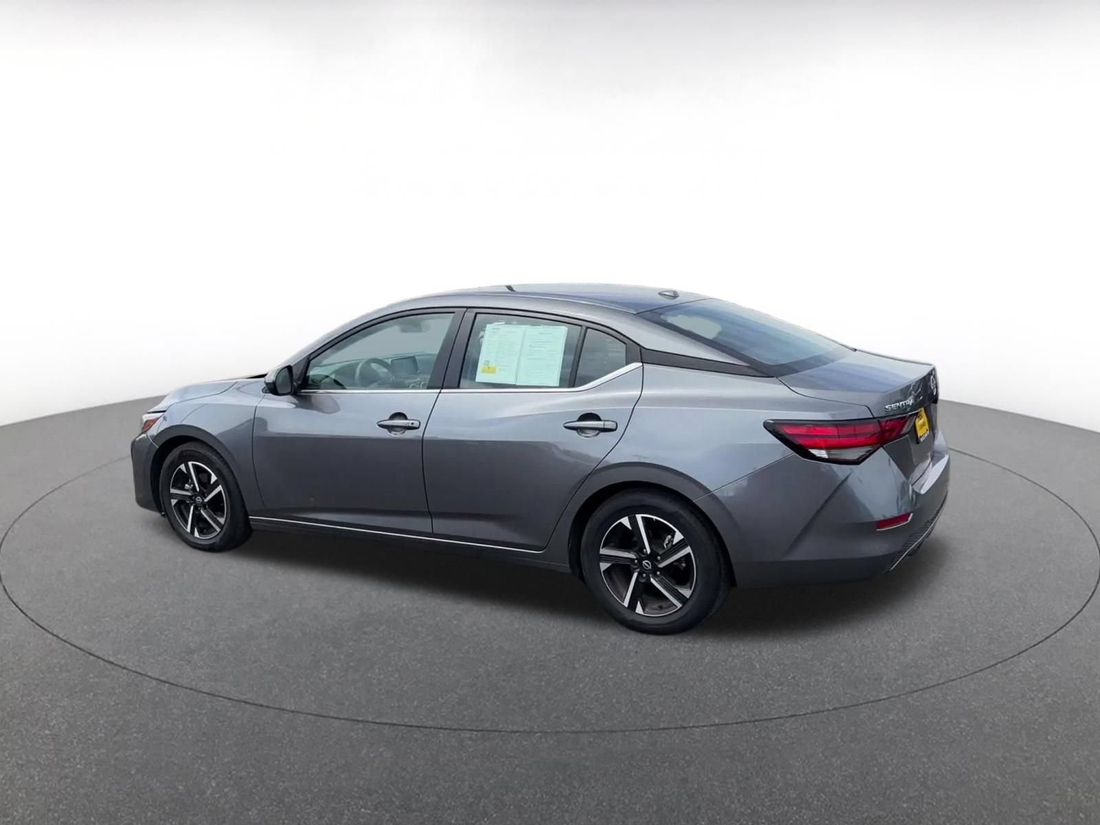 Thumbnail: 2025 Nissan Sentra - 9