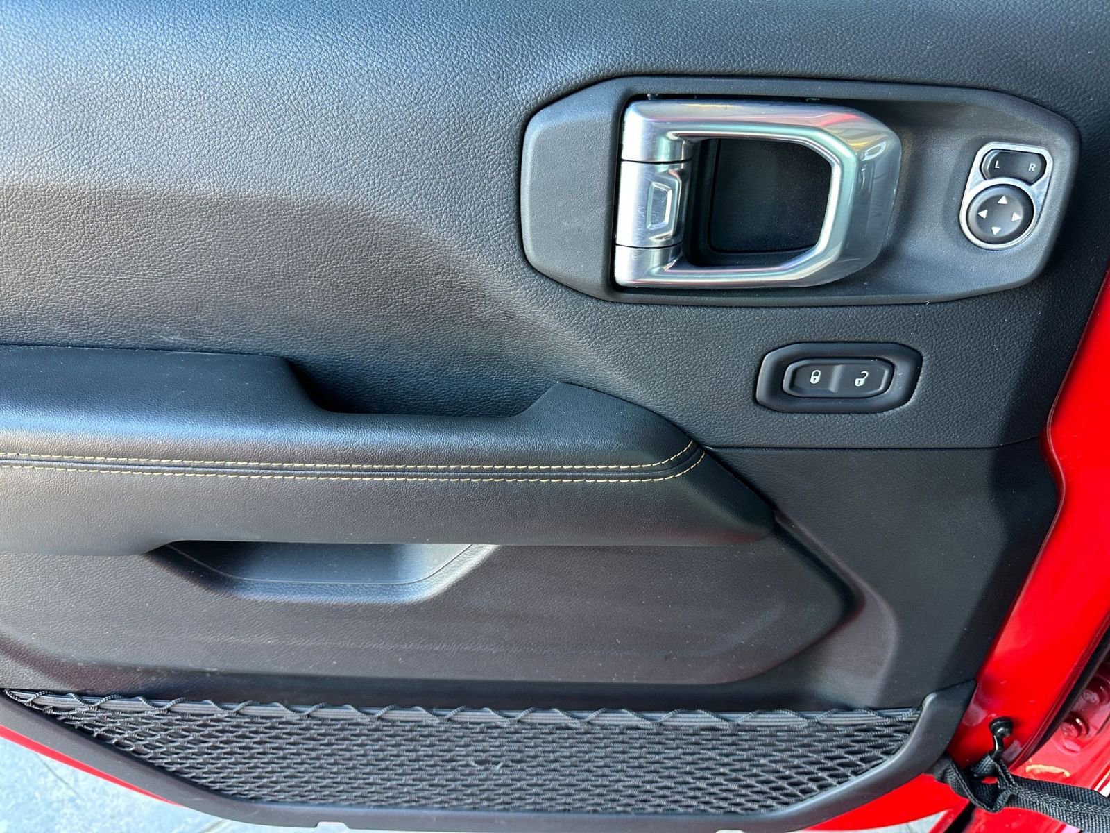 Thumbnail: 2025 Jeep Wrangler - 20