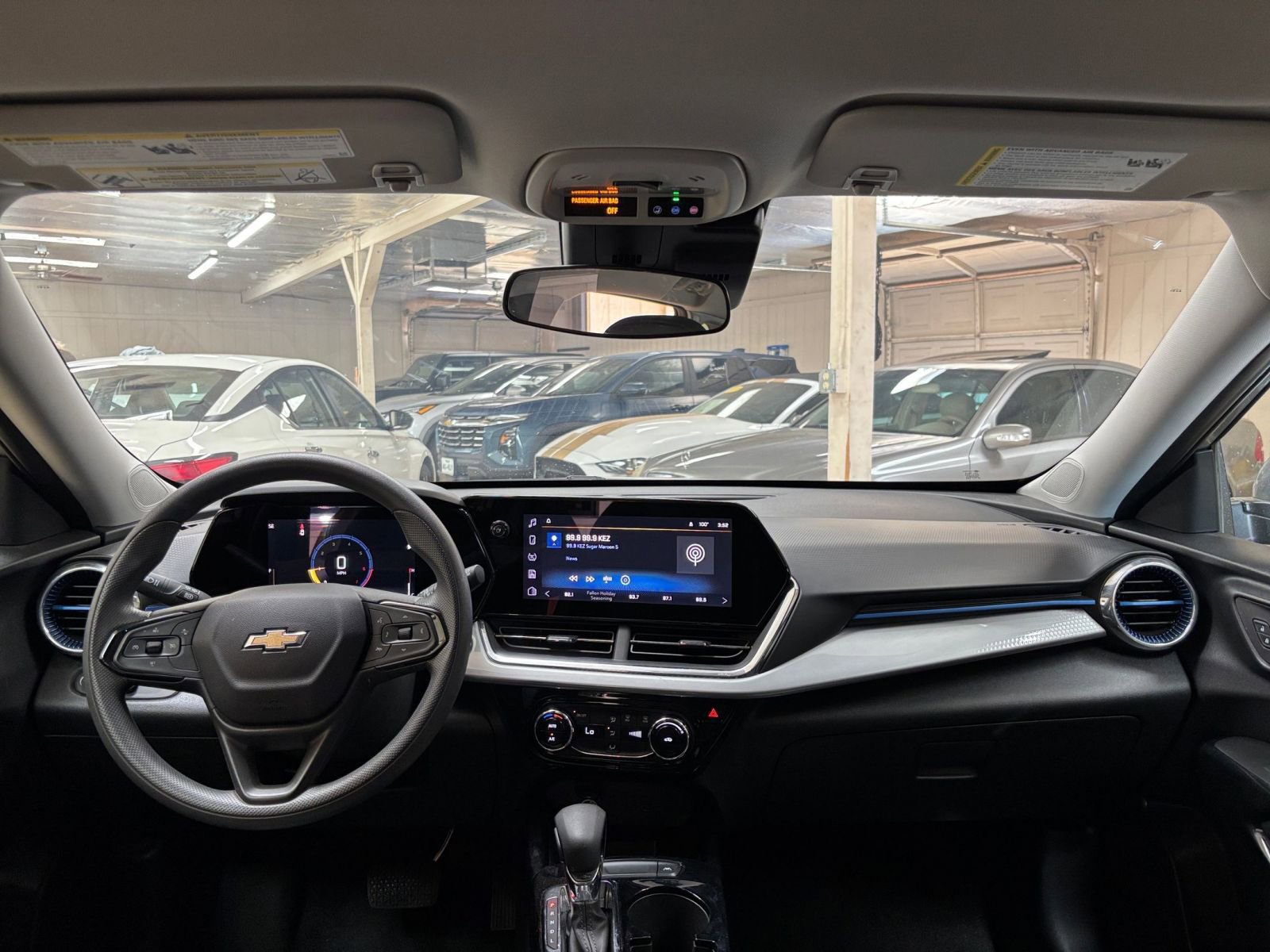 Thumbnail: 2025 Chevrolet Trax - 32