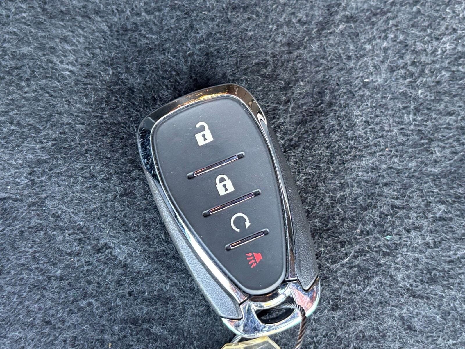 Thumbnail: 2025 Chevrolet Trax - 22