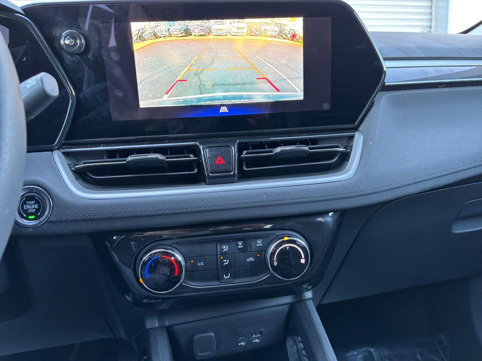 Thumbnail: 2025 Chevrolet TrailBlazer - 17