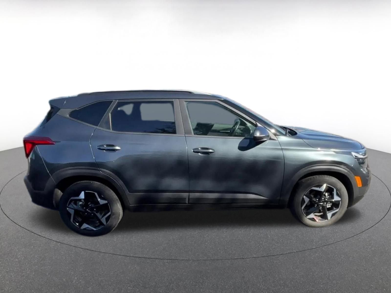 Thumbnail: 2025 Kia Seltos - 16