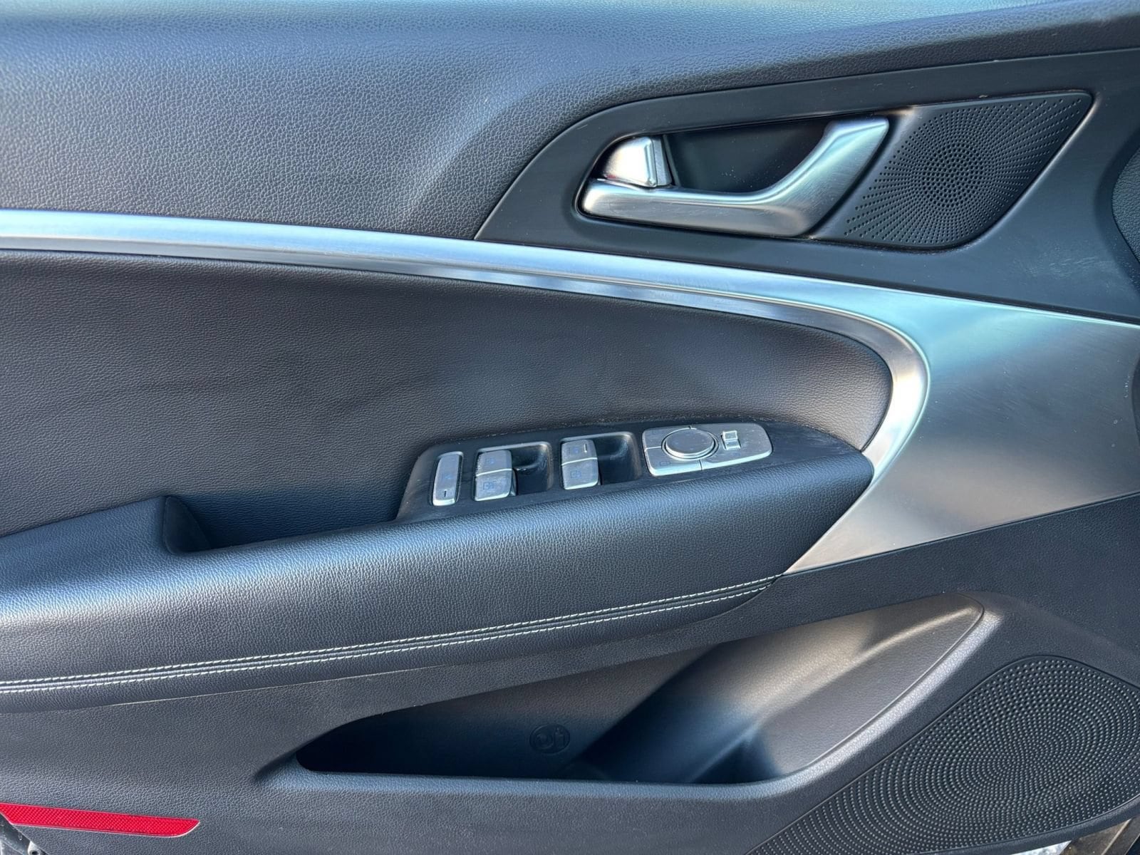 Thumbnail: 2025 Genesis G70 - 18