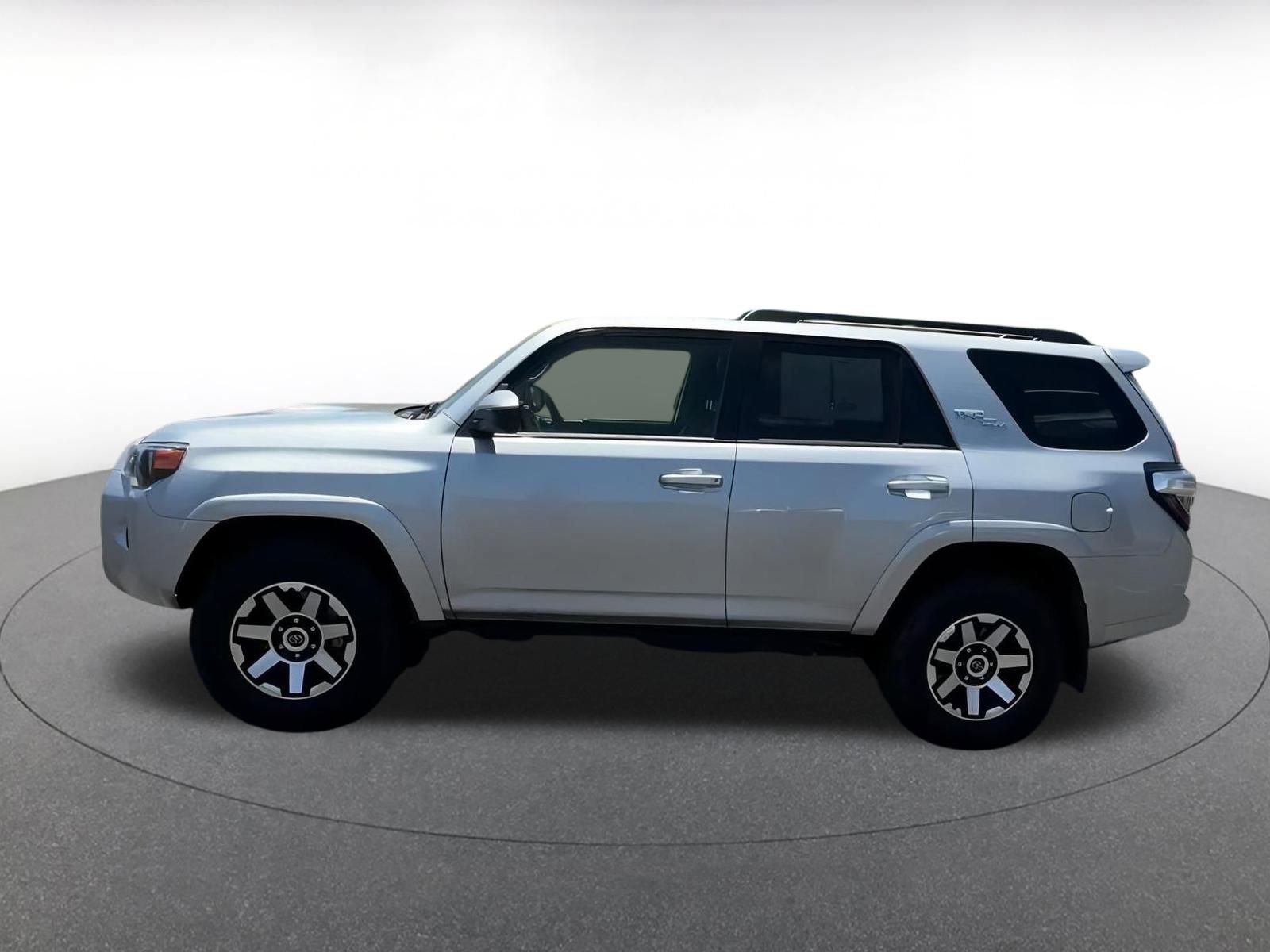 Thumbnail: 2024 Toyota 4Runner - 8
