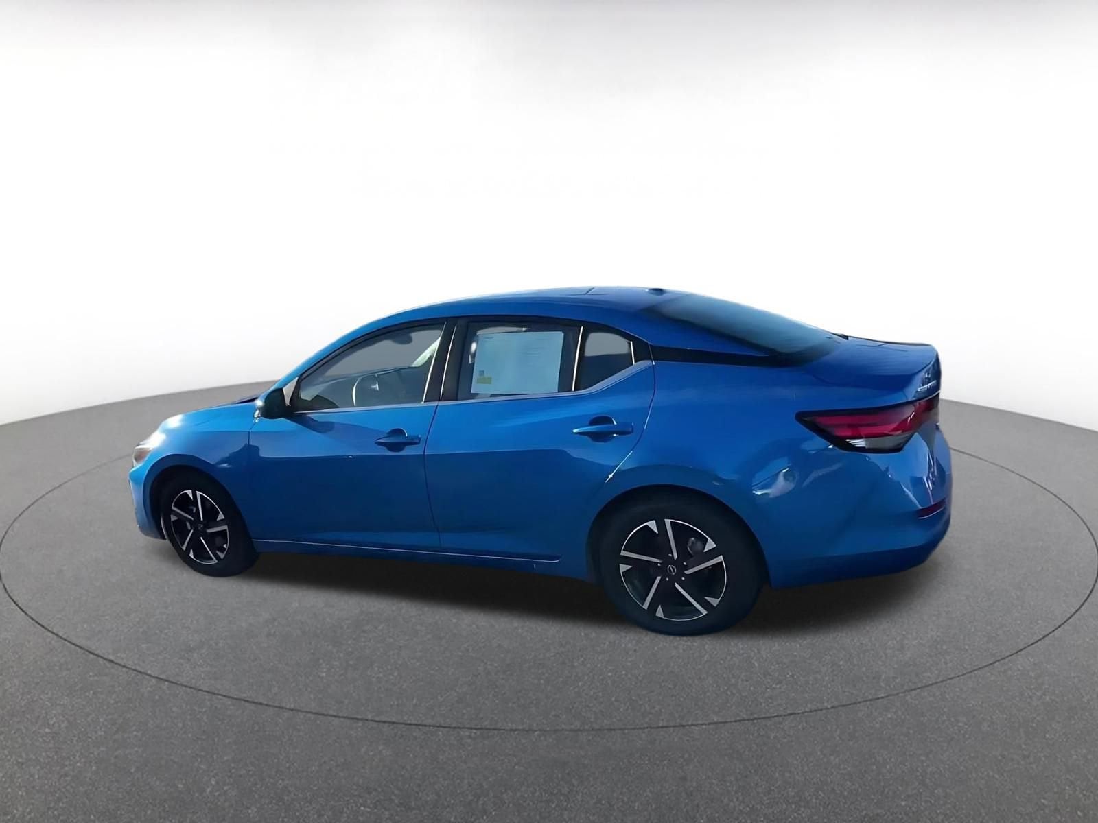 Thumbnail: 2025 Nissan Sentra - 10