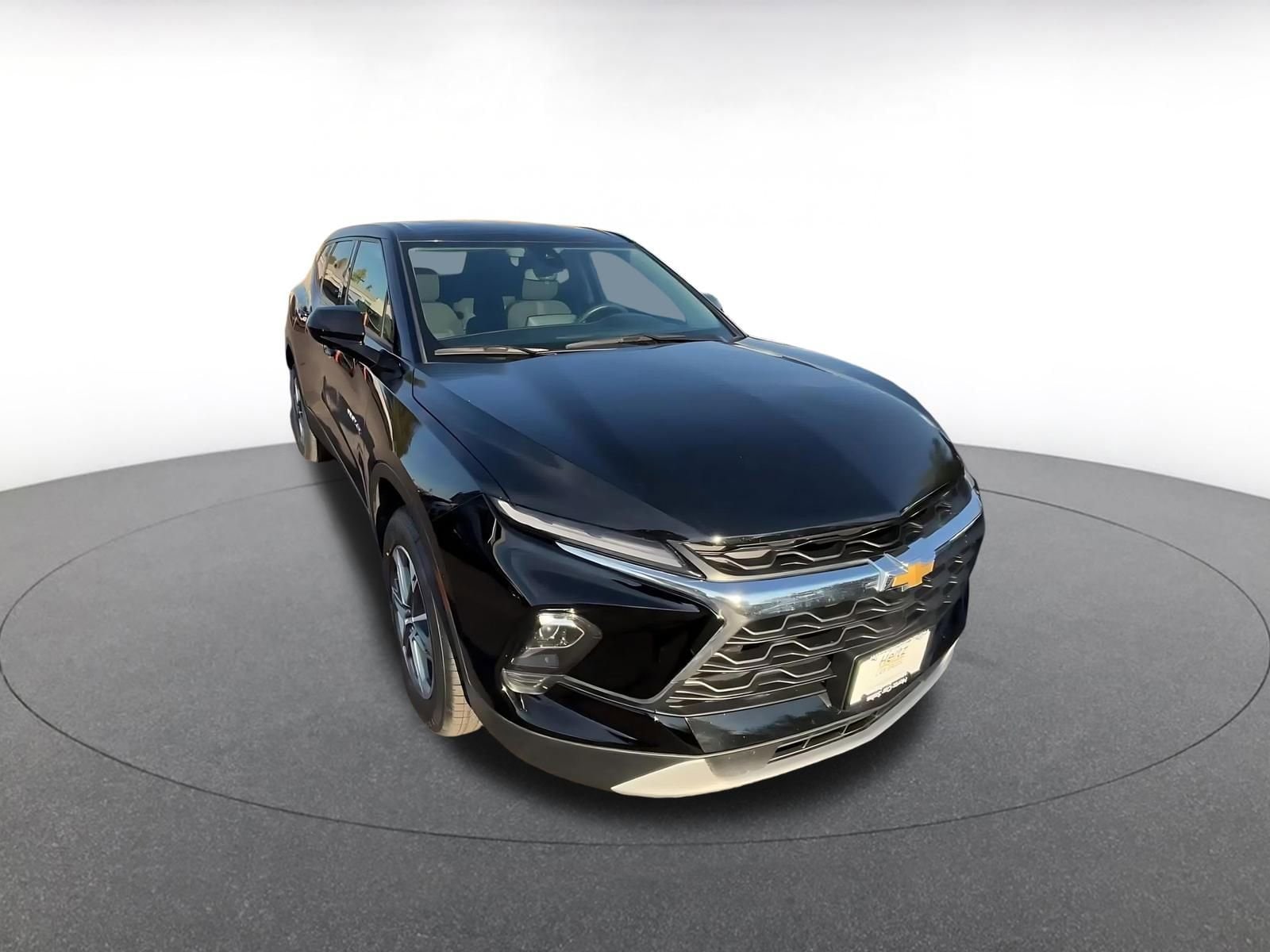 Thumbnail: 2025 Chevrolet Blazer - 3