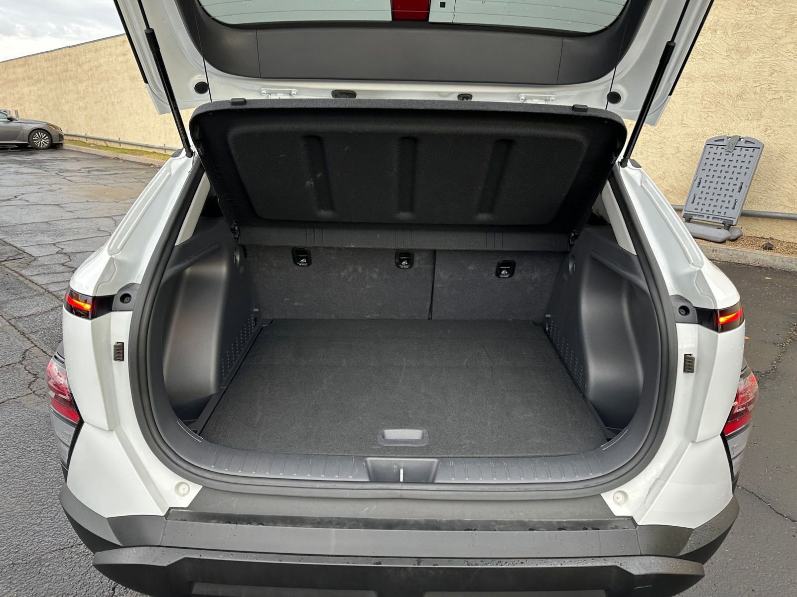 Thumbnail: 2025 Hyundai Kona - 31