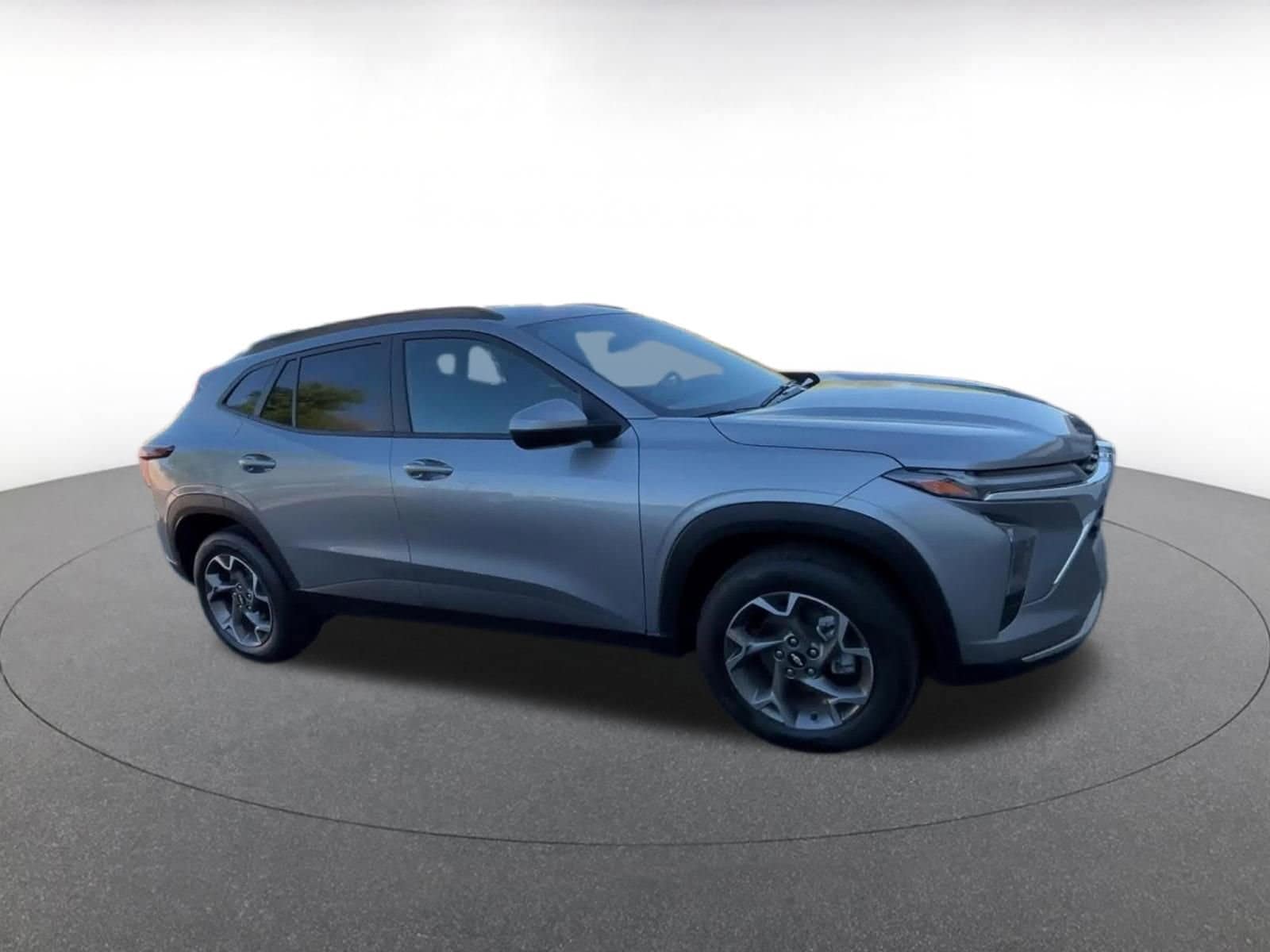 Thumbnail: 2025 Chevrolet Trax - 2