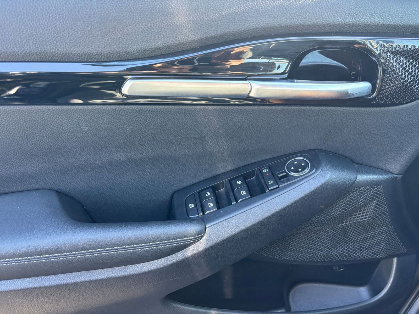 Thumbnail: 2025 Kia Seltos - 18