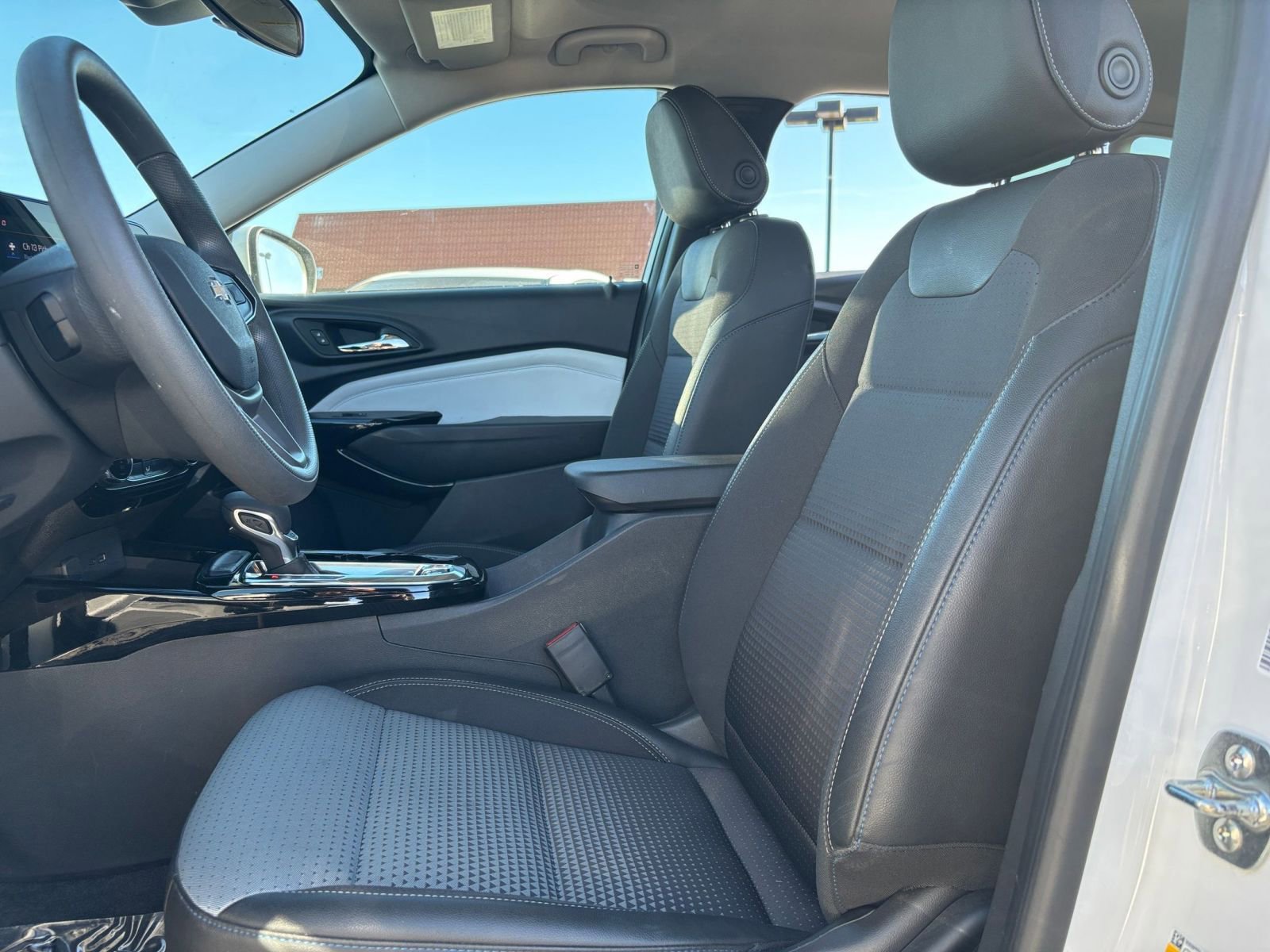 Thumbnail: 2025 Chevrolet Trax - 25