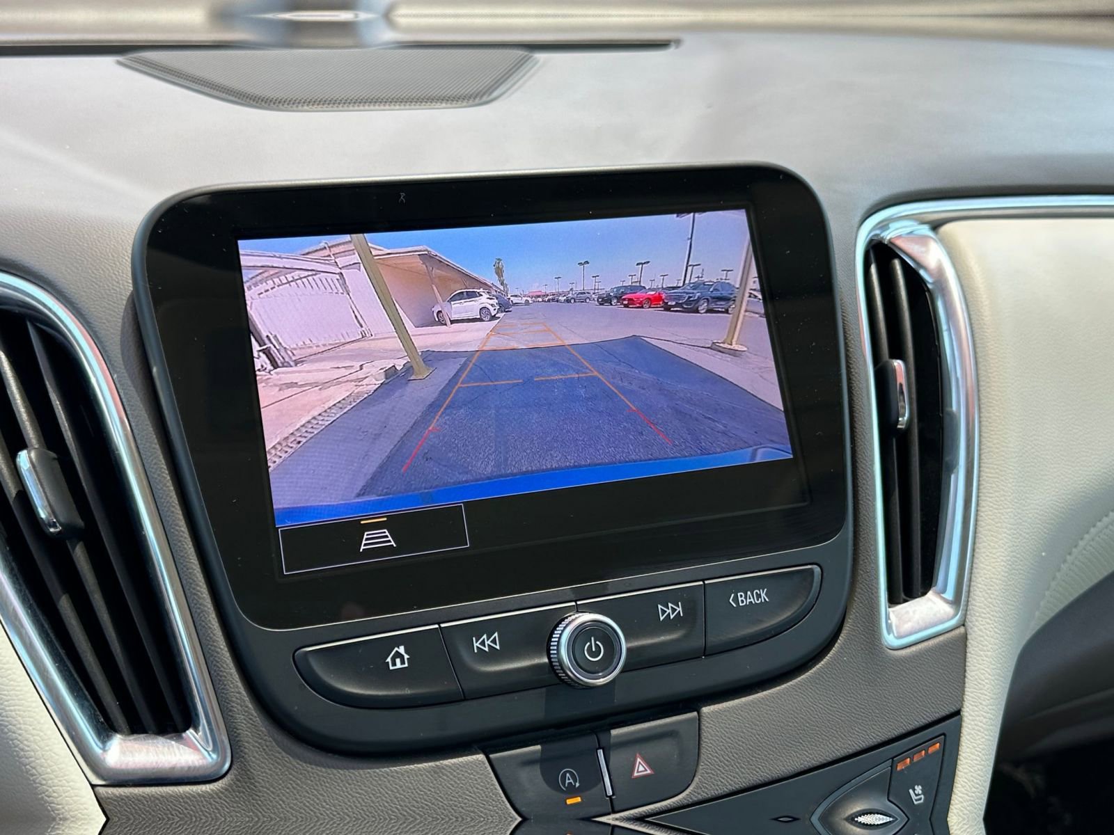 Thumbnail: 2024 Chevrolet Malibu - 17