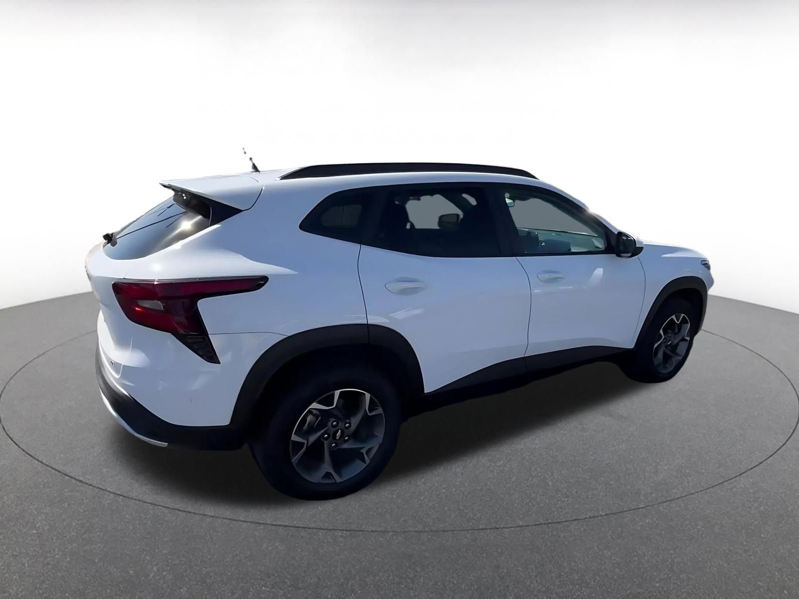 Thumbnail: 2025 Chevrolet Trax - 14