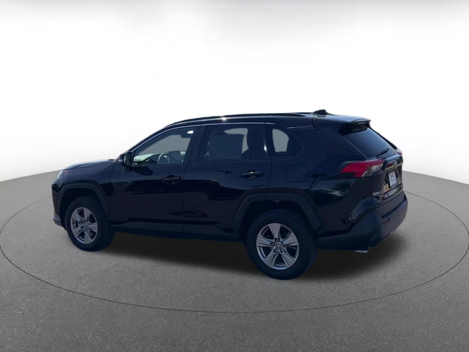 Thumbnail: 2025 Toyota RAV4 - 9