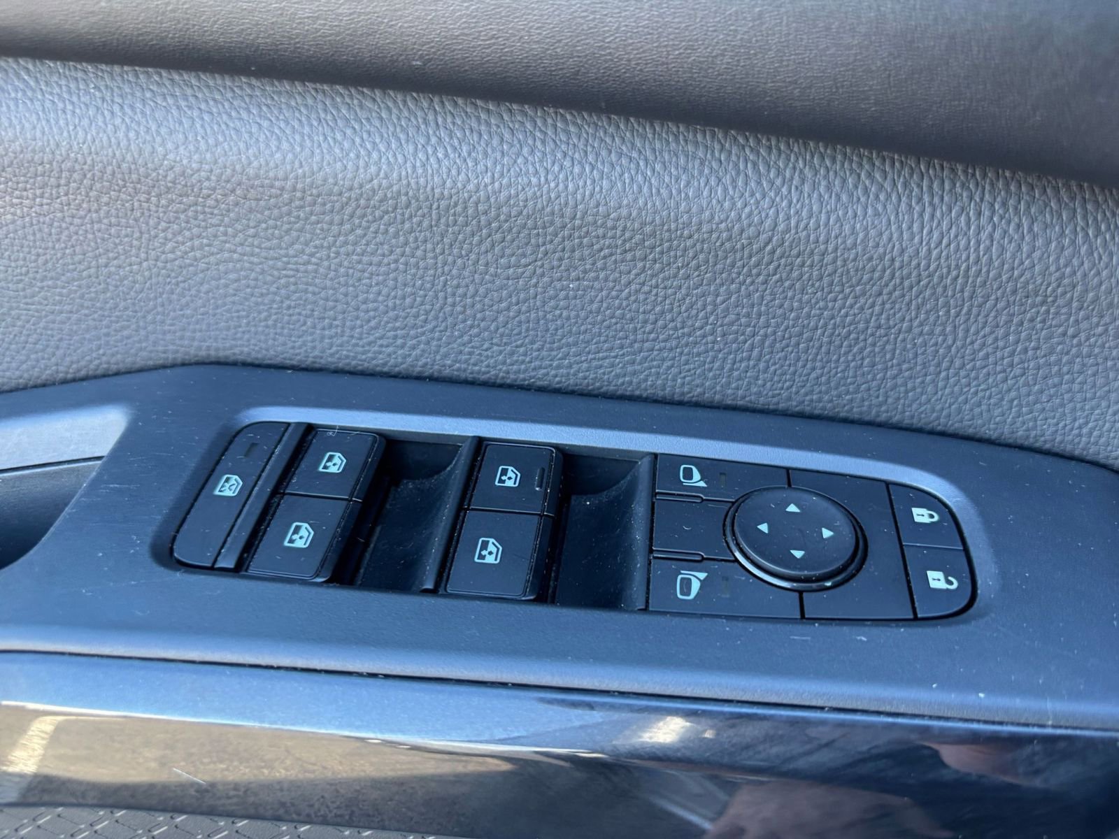 Thumbnail: 2025 Nissan Pathfinder - 18