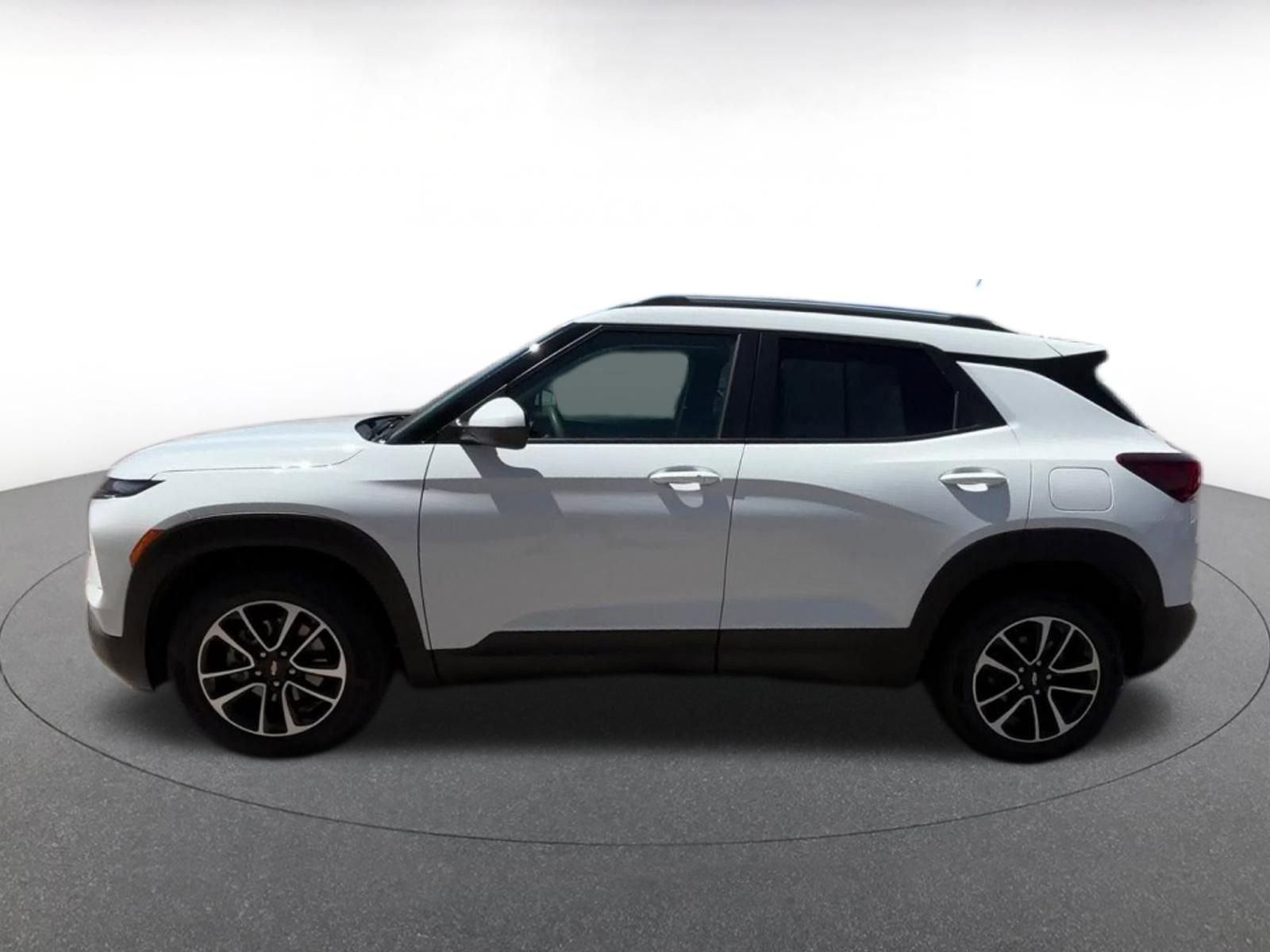 Thumbnail: 2025 Chevrolet TrailBlazer - 9