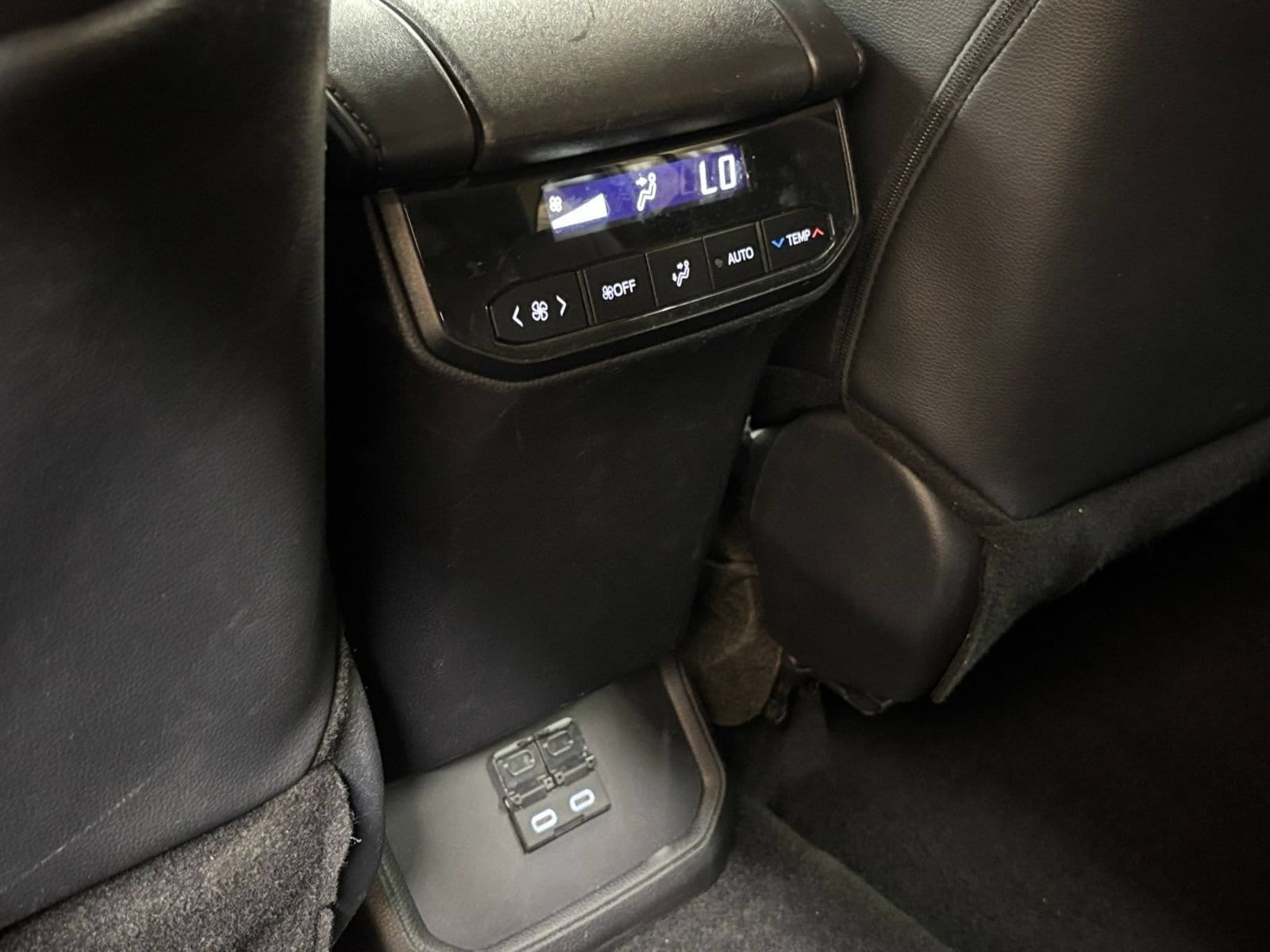 Thumbnail: 2026 Toyota Highlander - 24