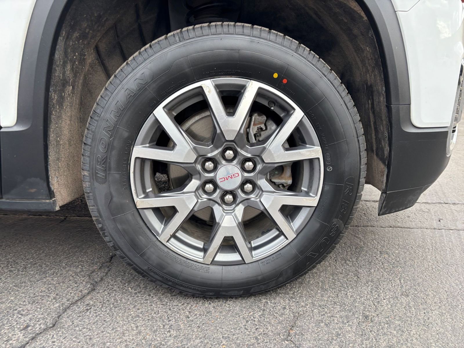 Thumbnail: 2023 GMC Acadia - 33