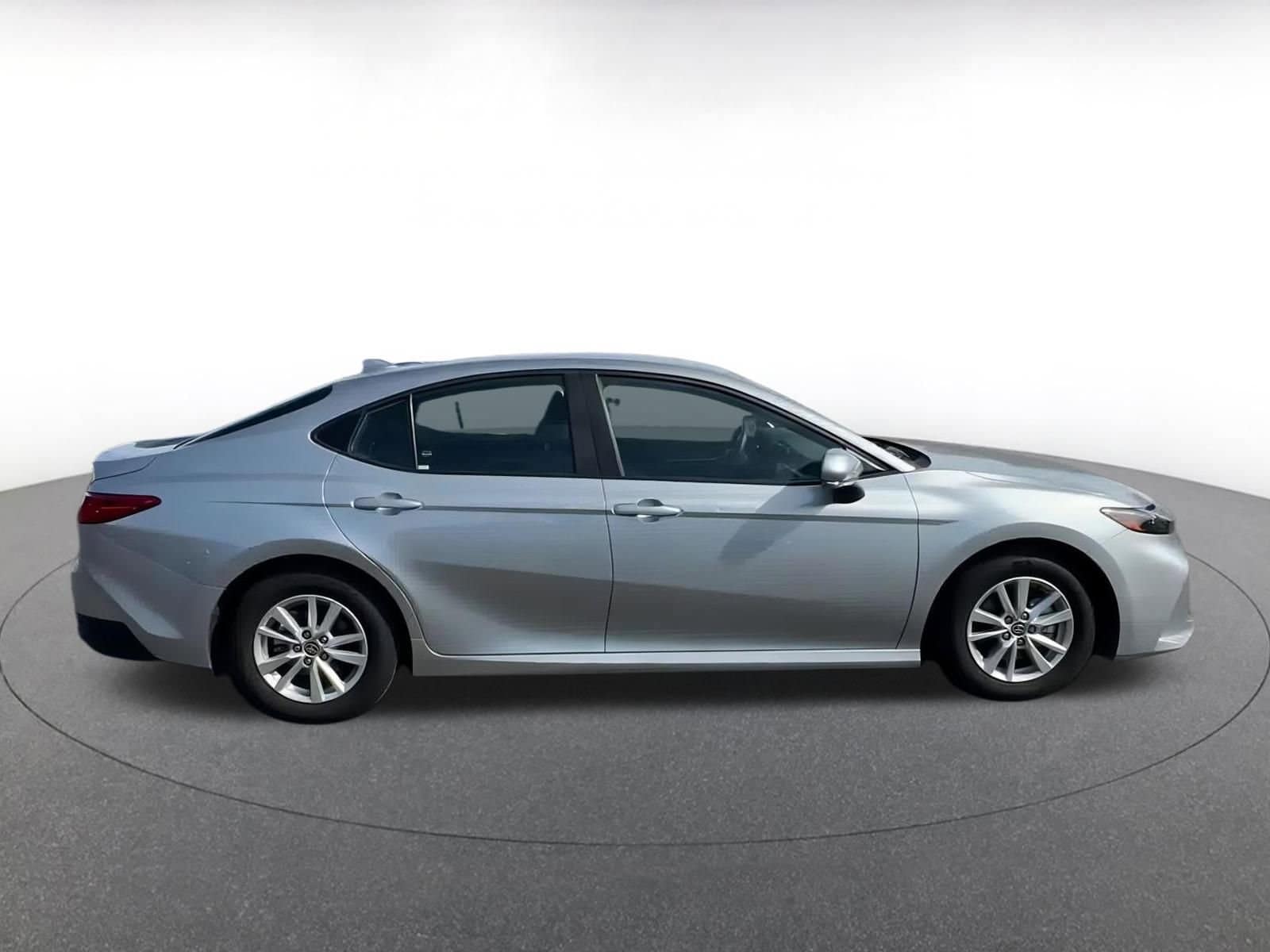 Thumbnail: 2025 Toyota Camry - 16