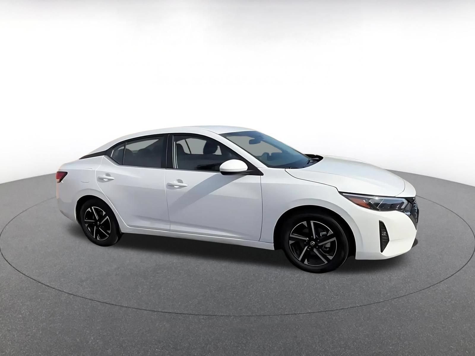 Thumbnail: 2025 Nissan Sentra - 2