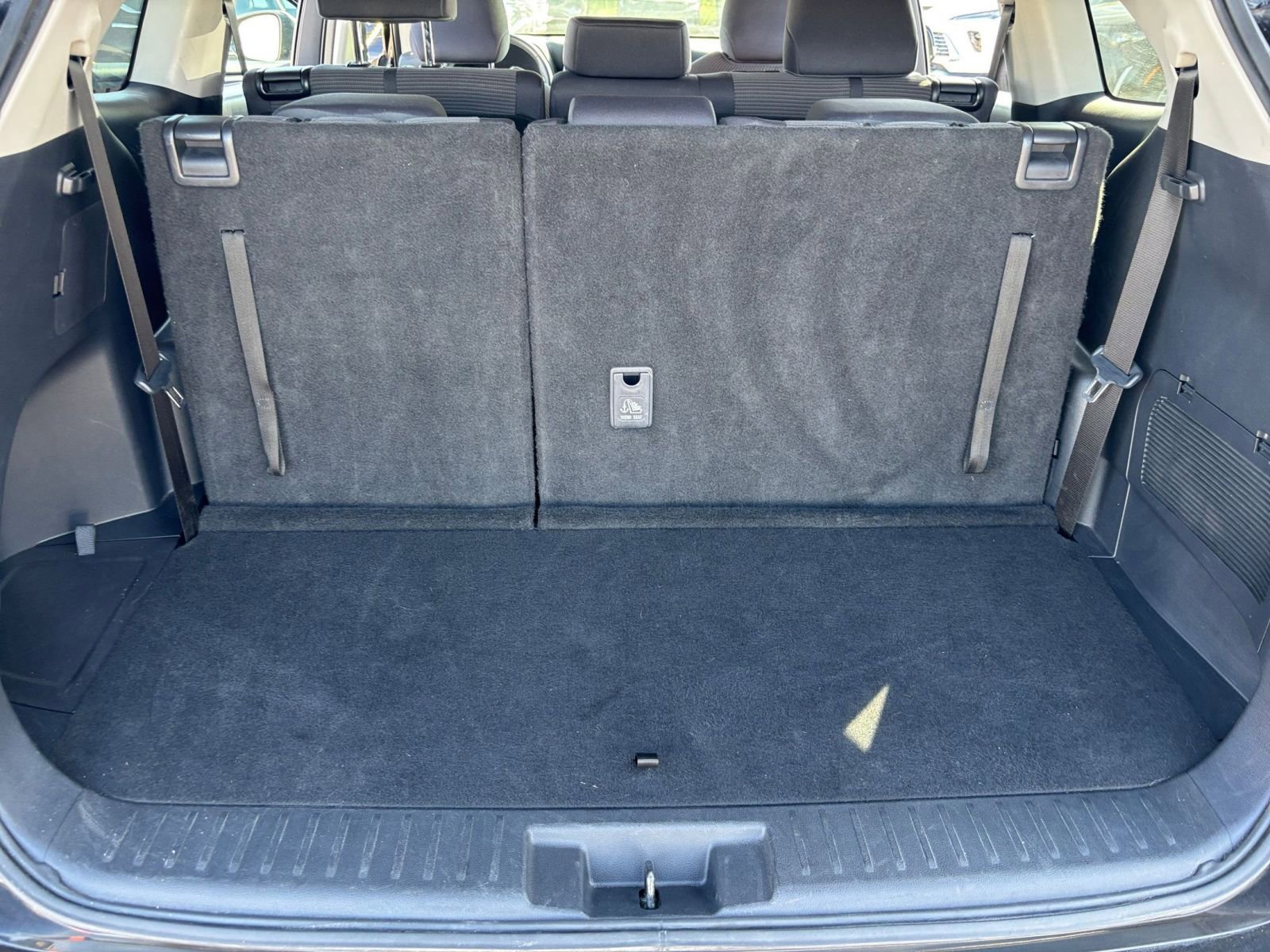 Thumbnail: 2025 Toyota Highlander - 33