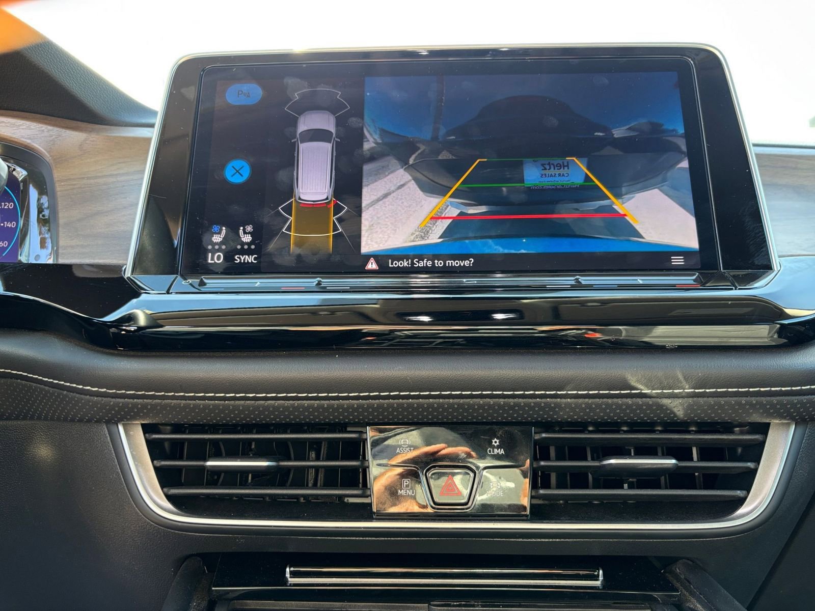 Thumbnail: 2024 Volkswagen Atlas - 17