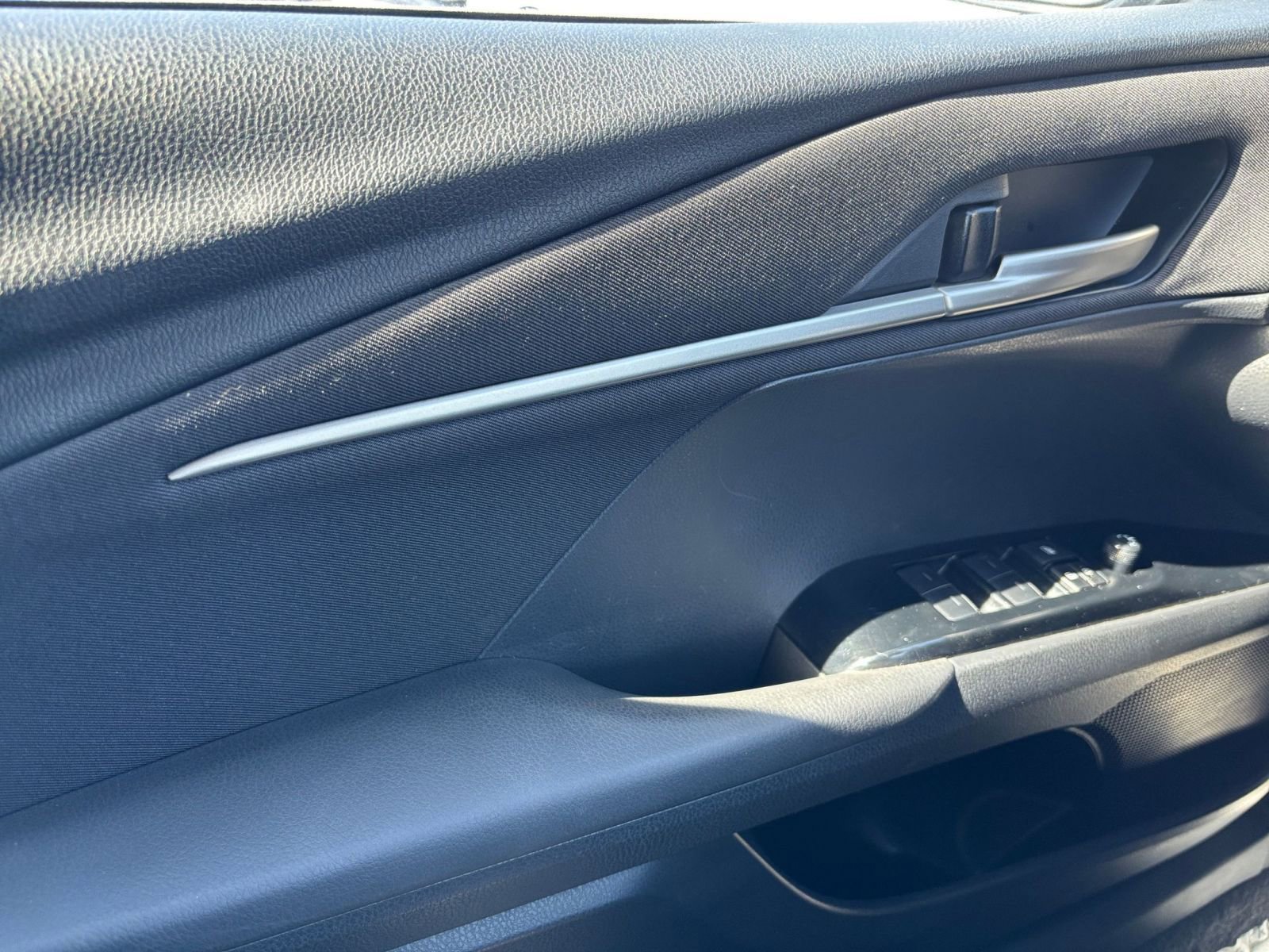 Thumbnail: 2025 Toyota Camry - 18