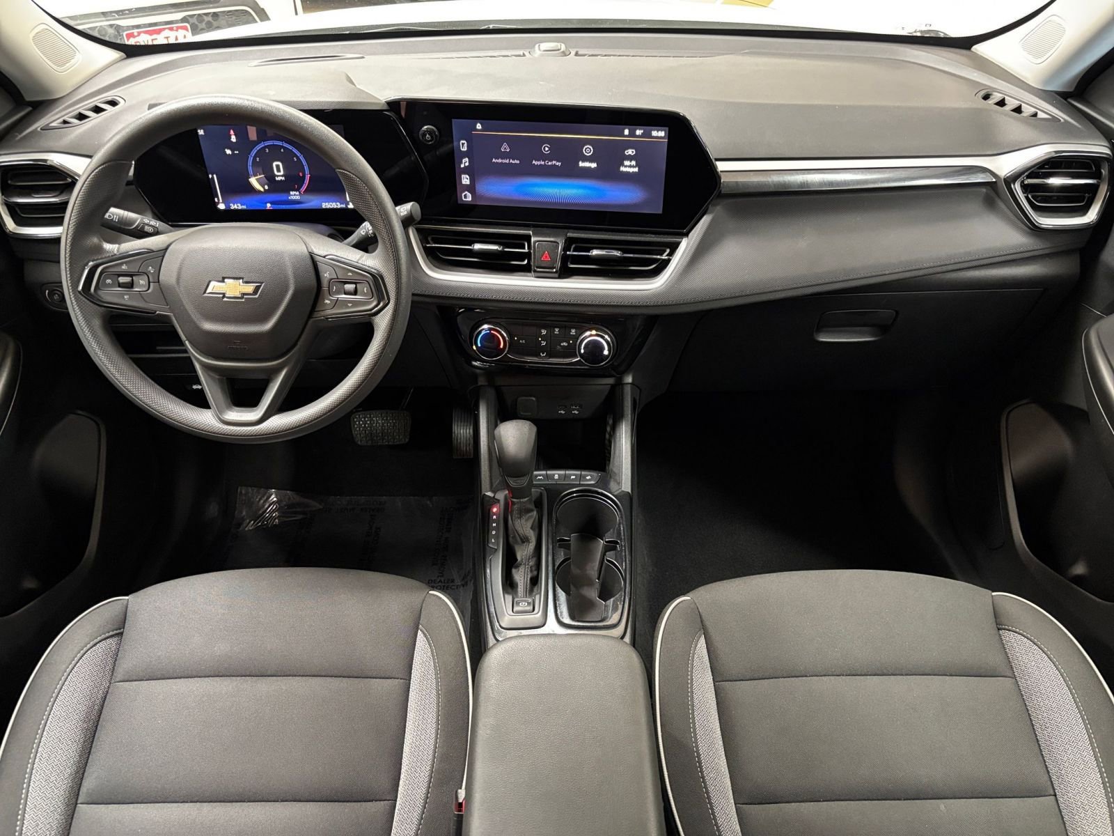 Thumbnail: 2025 Chevrolet TrailBlazer - 32