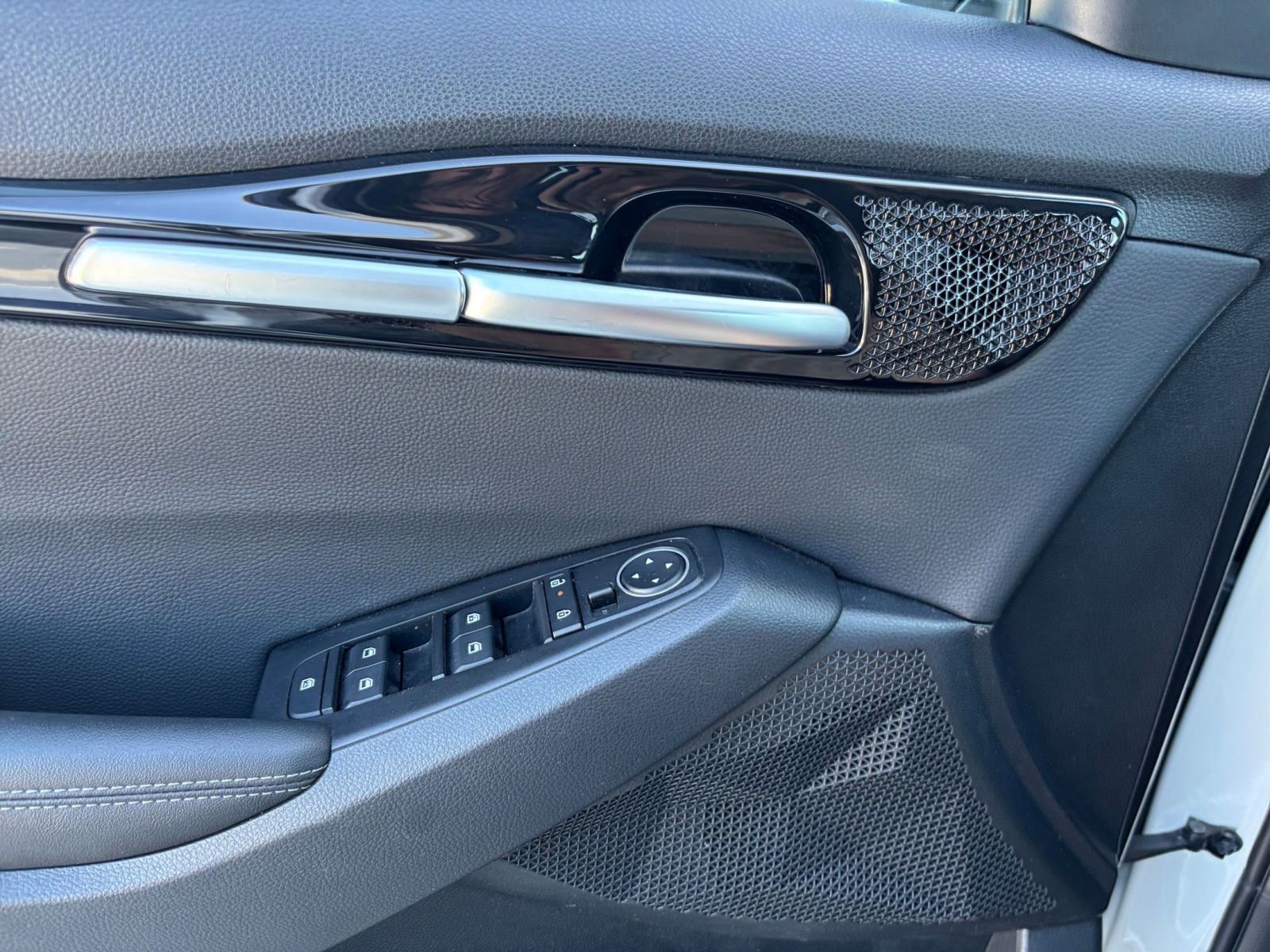 Thumbnail: 2025 Kia Seltos - 20