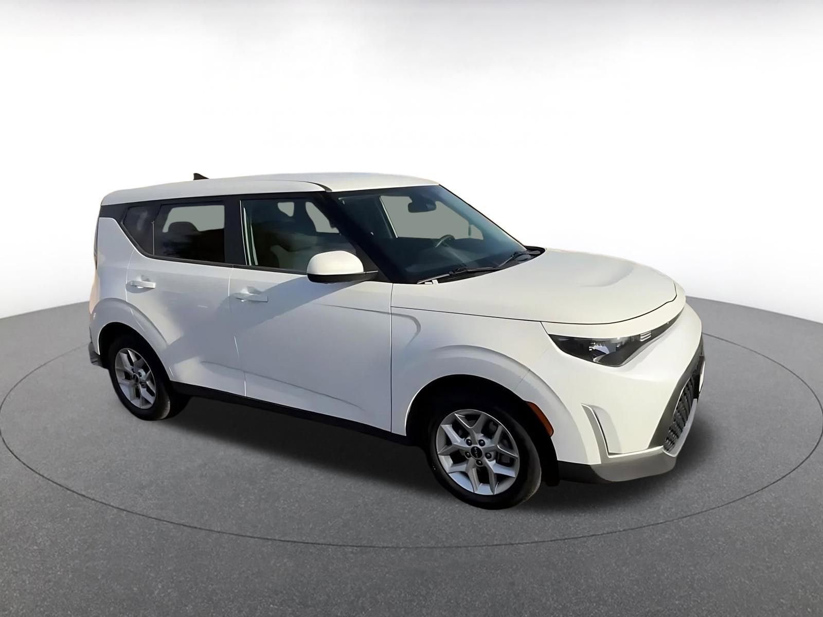 Thumbnail: 2023 Kia Soul - 2