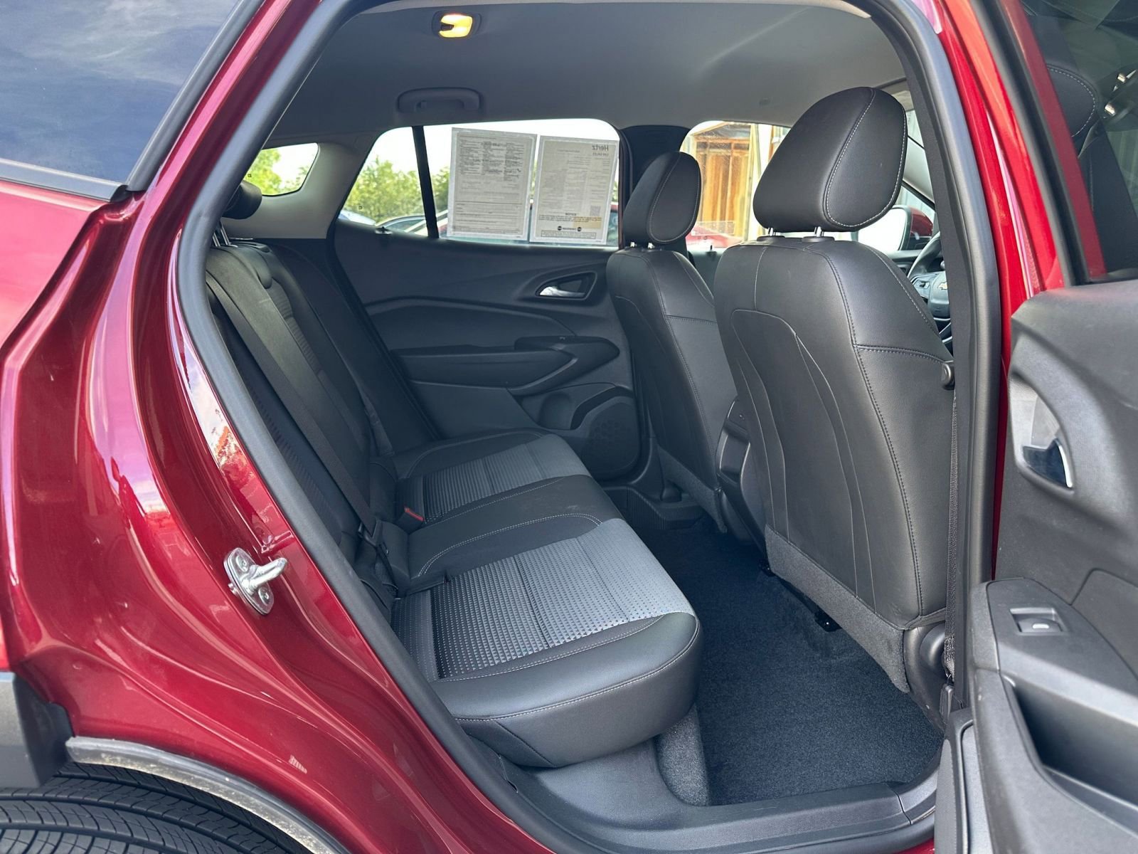 Thumbnail: 2025 Chevrolet Trax - 23