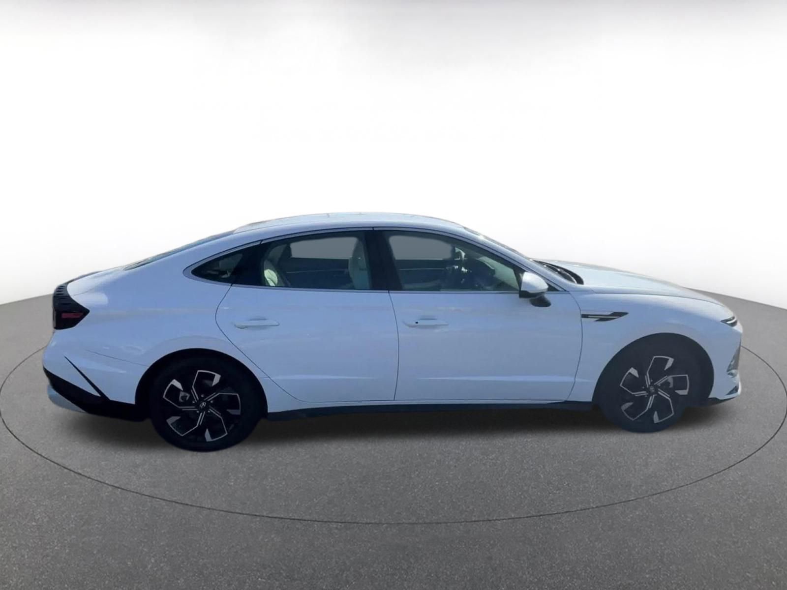 Thumbnail: 2025 Hyundai Sonata - 16