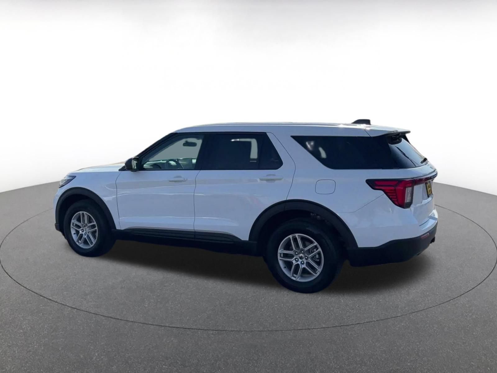 Thumbnail: 2026 Ford Explorer - 9