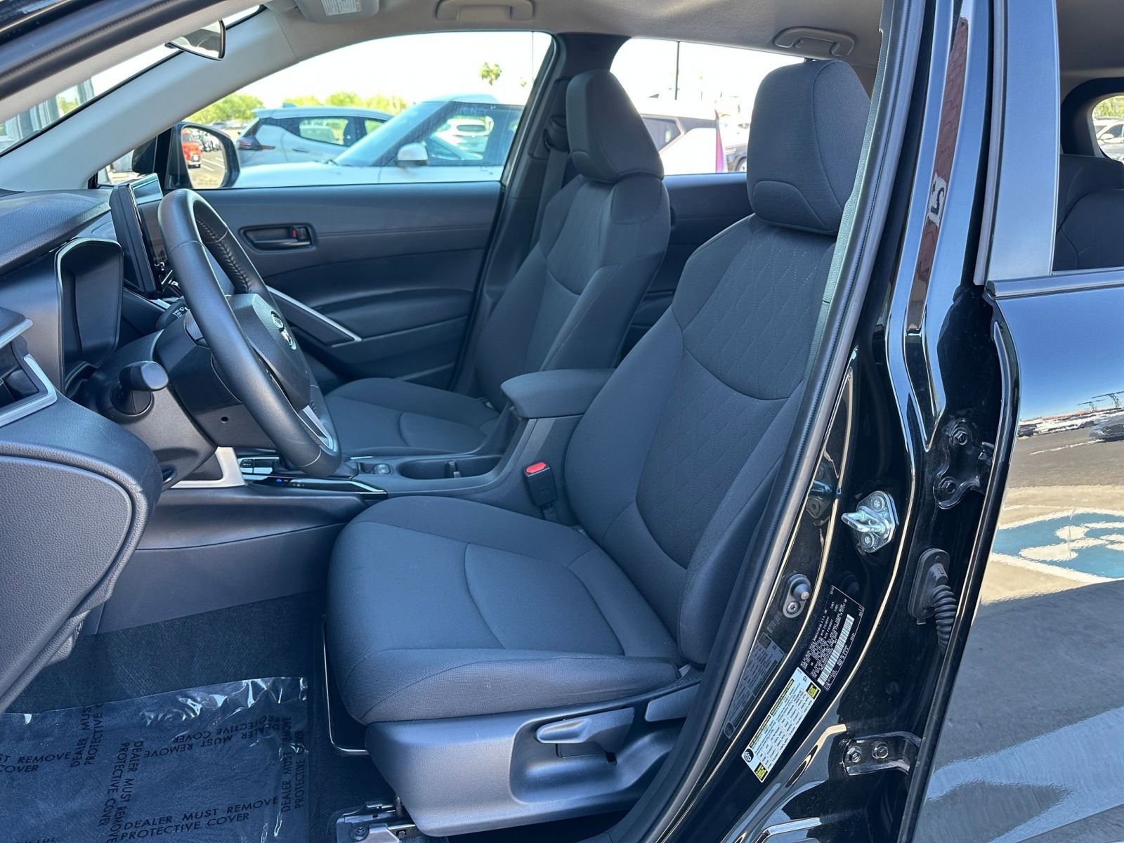 Thumbnail: 2025 Toyota Corolla Cross - 25