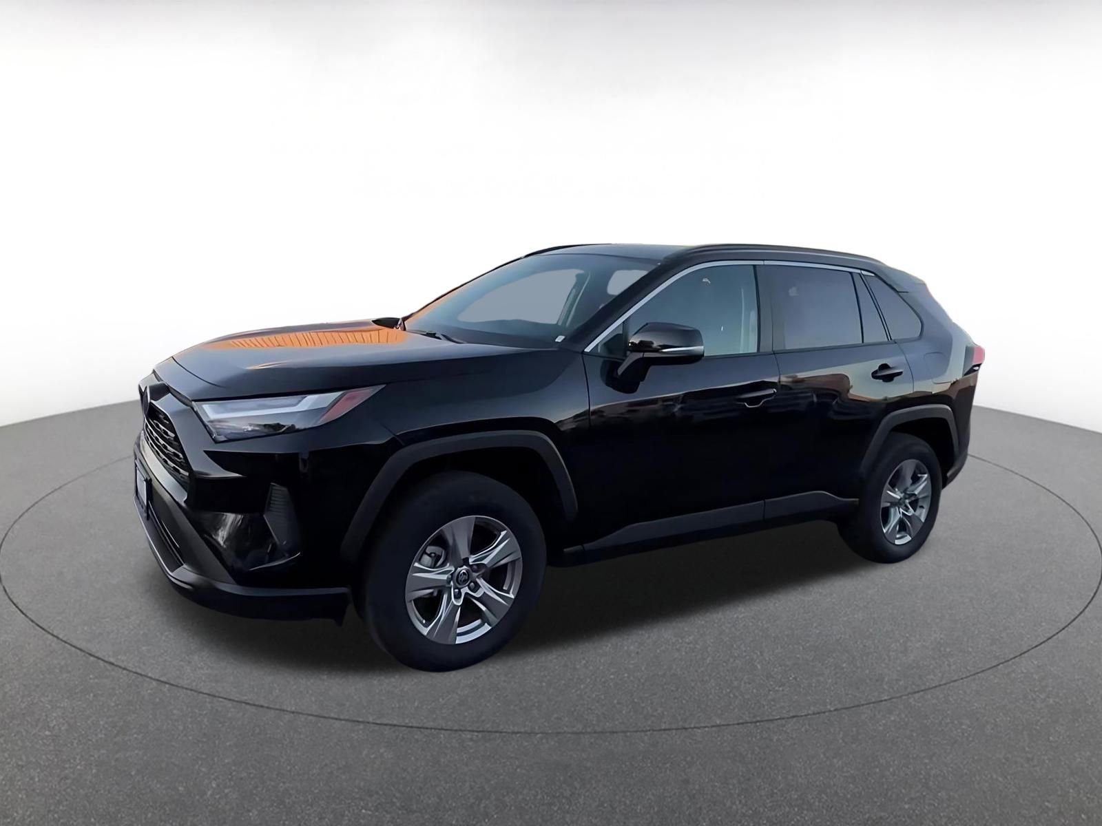 Thumbnail: 2025 Toyota RAV4 - 8