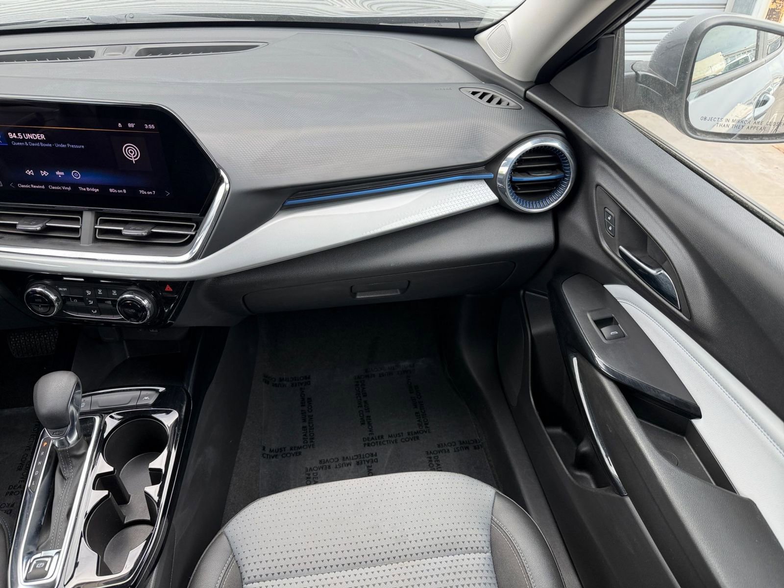Thumbnail: 2025 Chevrolet Trax - 34