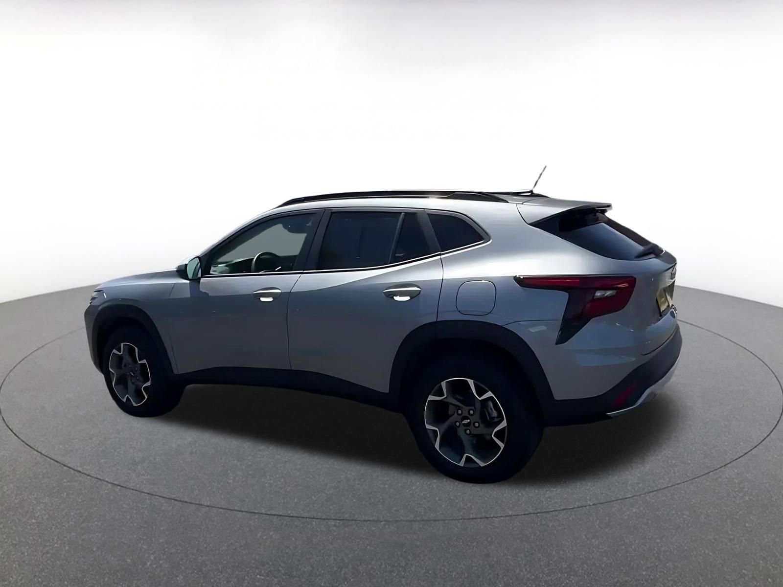 Thumbnail: 2025 Chevrolet Trax - 10