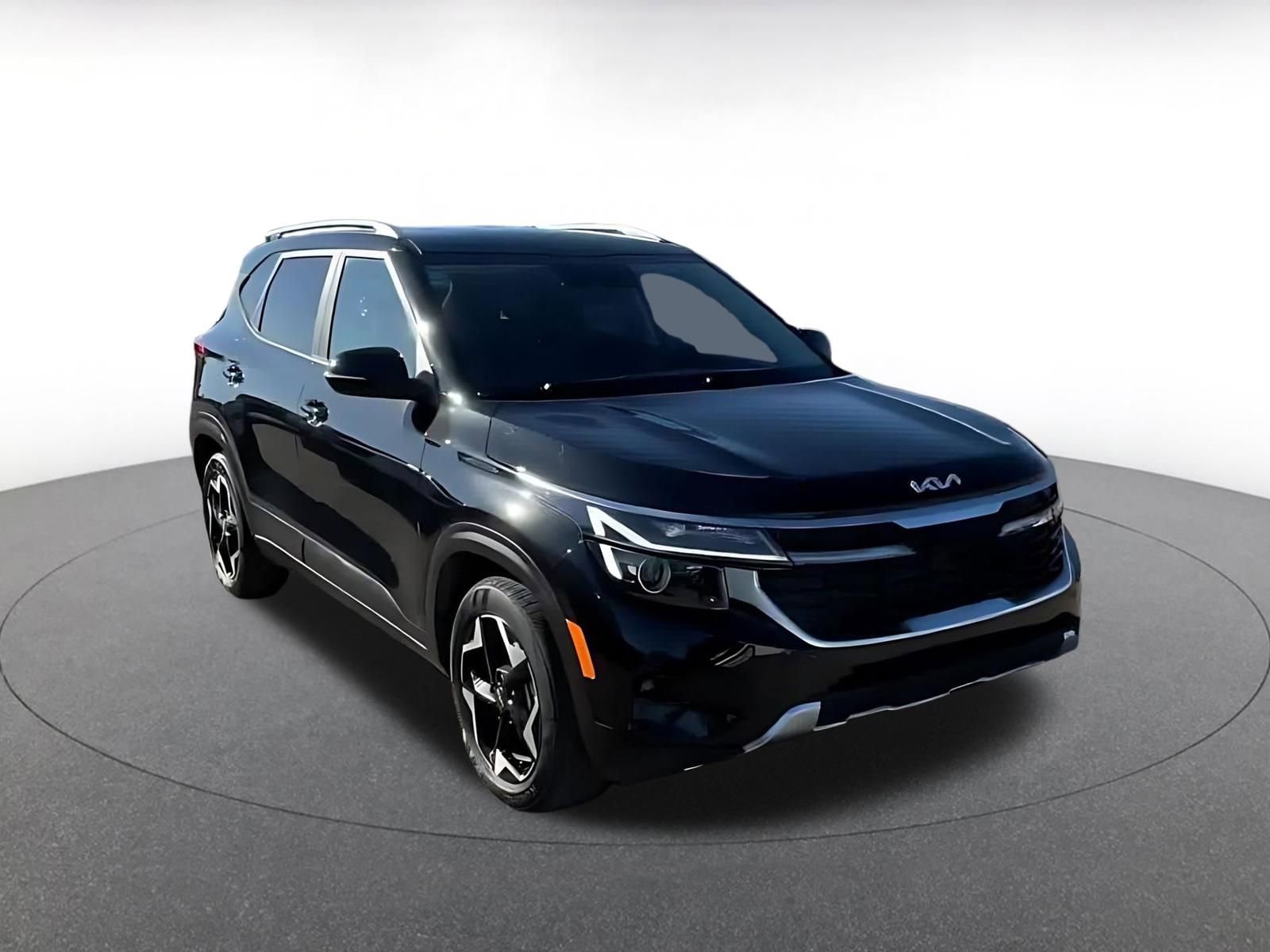 Thumbnail: 2025 Kia Seltos - 3