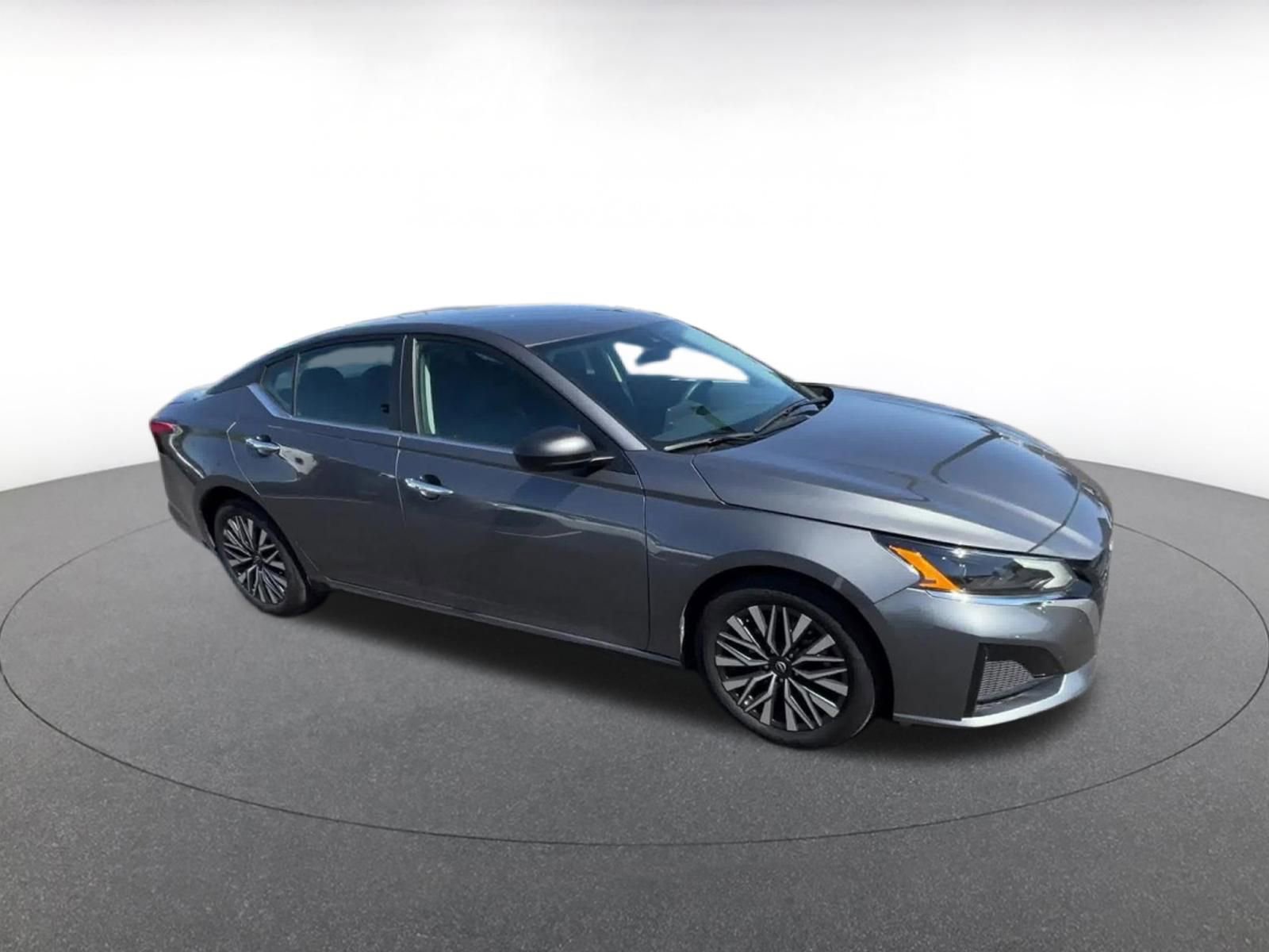 Thumbnail: 2025 Nissan Altima - 2