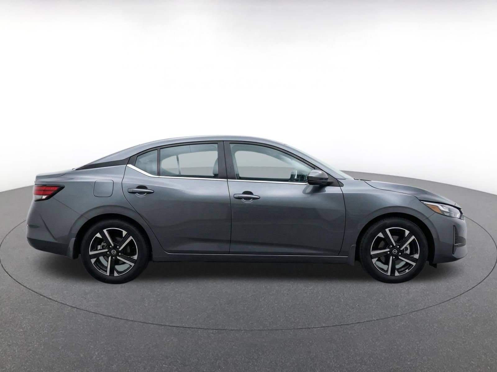 Thumbnail: 2025 Nissan Sentra - 10