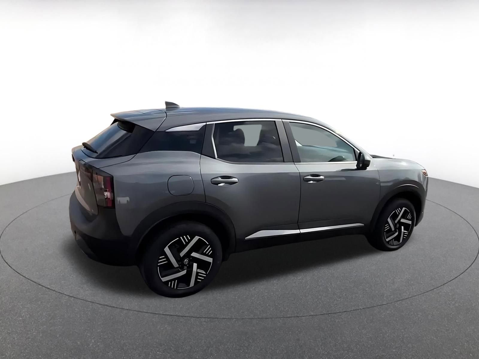 Thumbnail: 2025 Nissan Kicks - 15