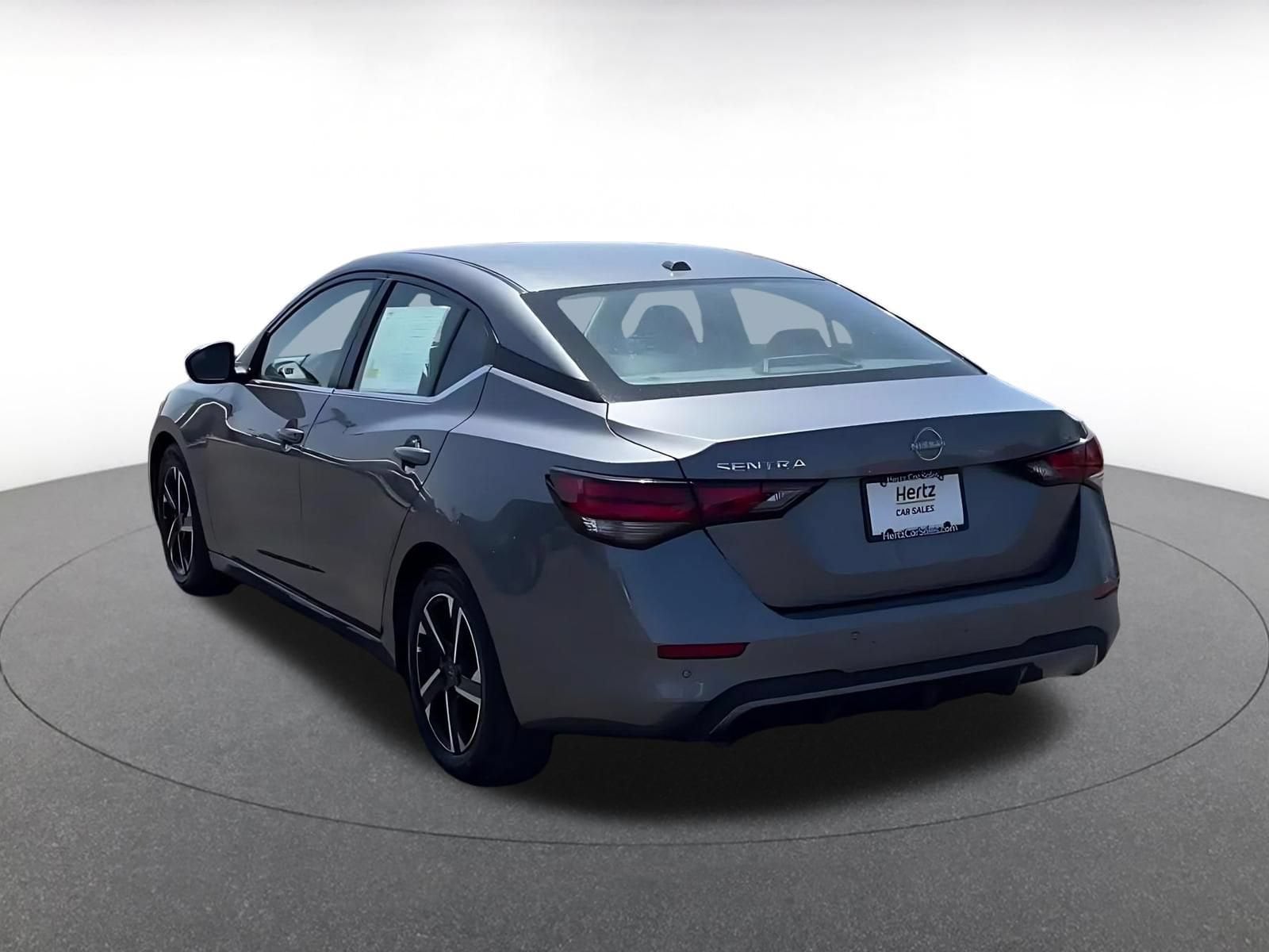 Thumbnail: 2025 Nissan Sentra - 10
