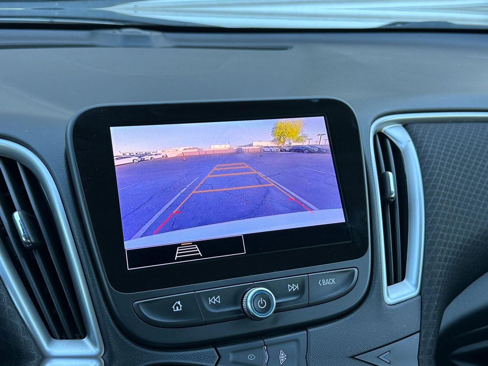2024 Chevrolet Malibu LT 17
