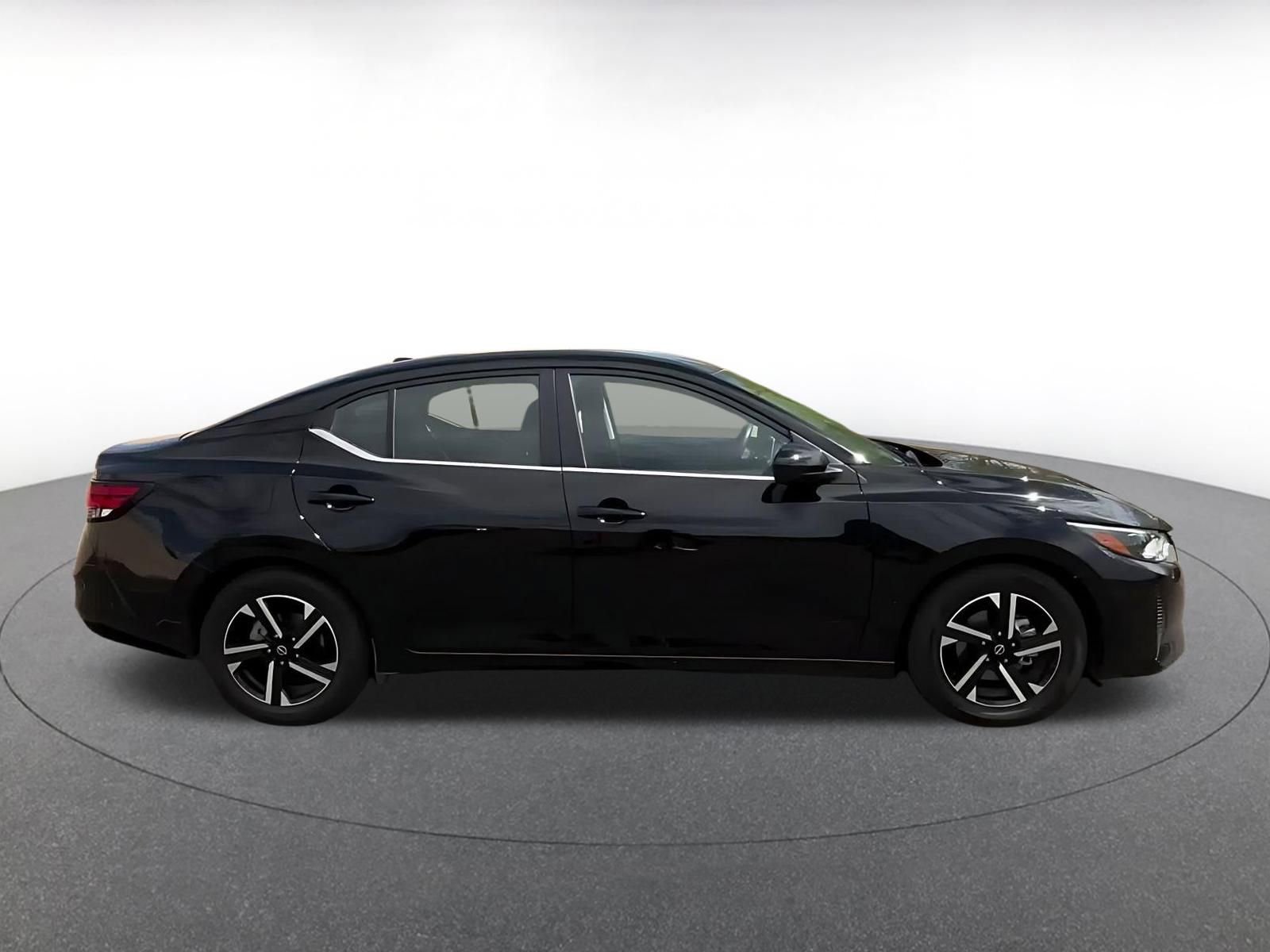 Thumbnail: 2025 Nissan Sentra - 15