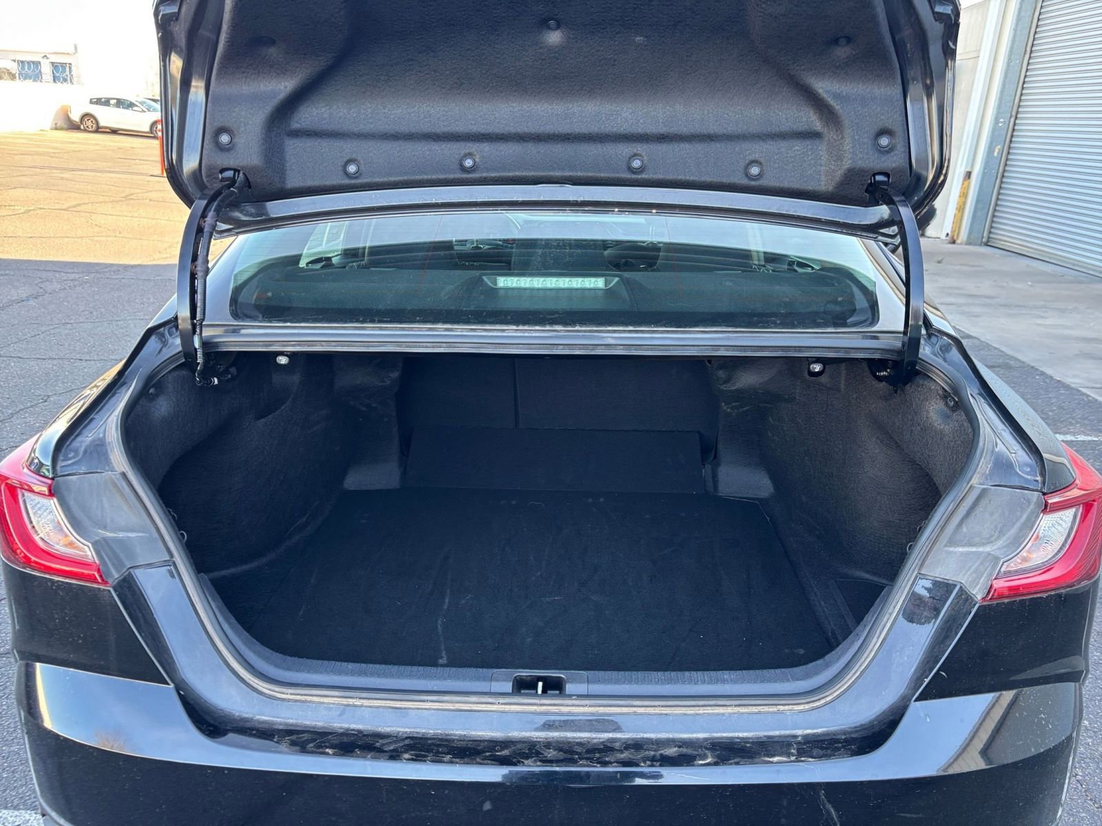 Thumbnail: 2025 Toyota Camry - 30