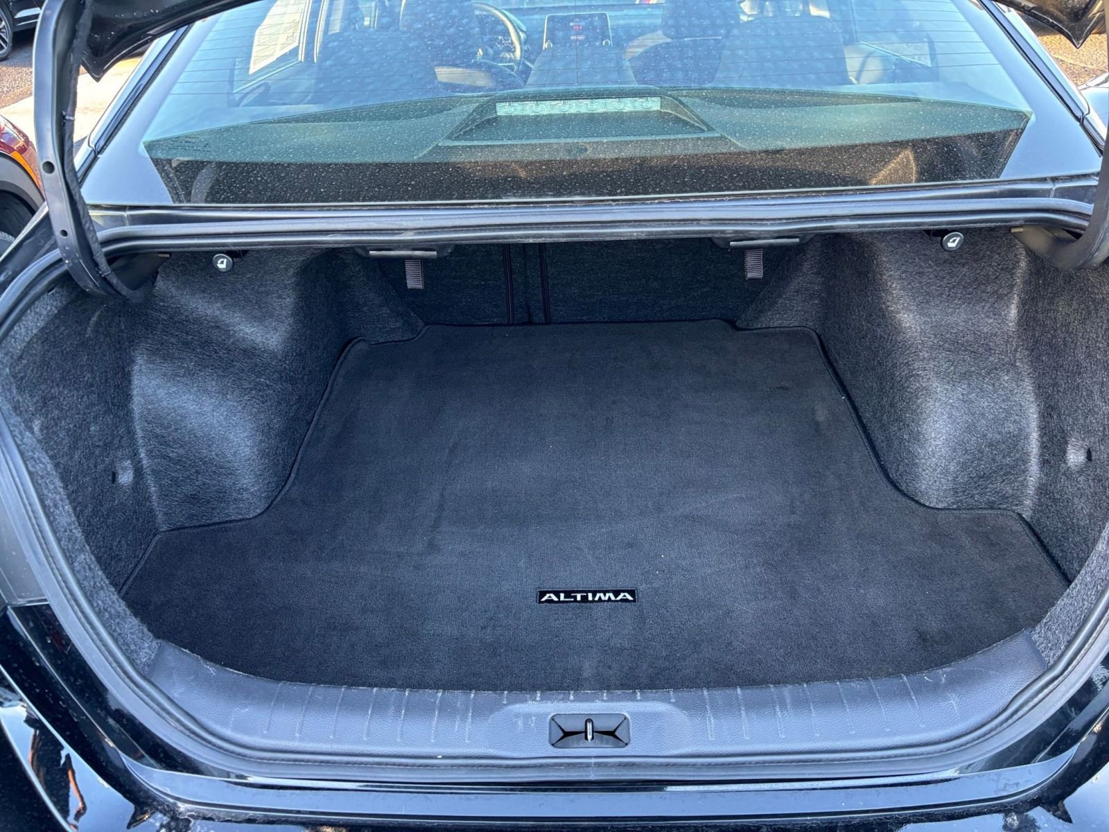 Thumbnail: 2025 Nissan Altima - 31