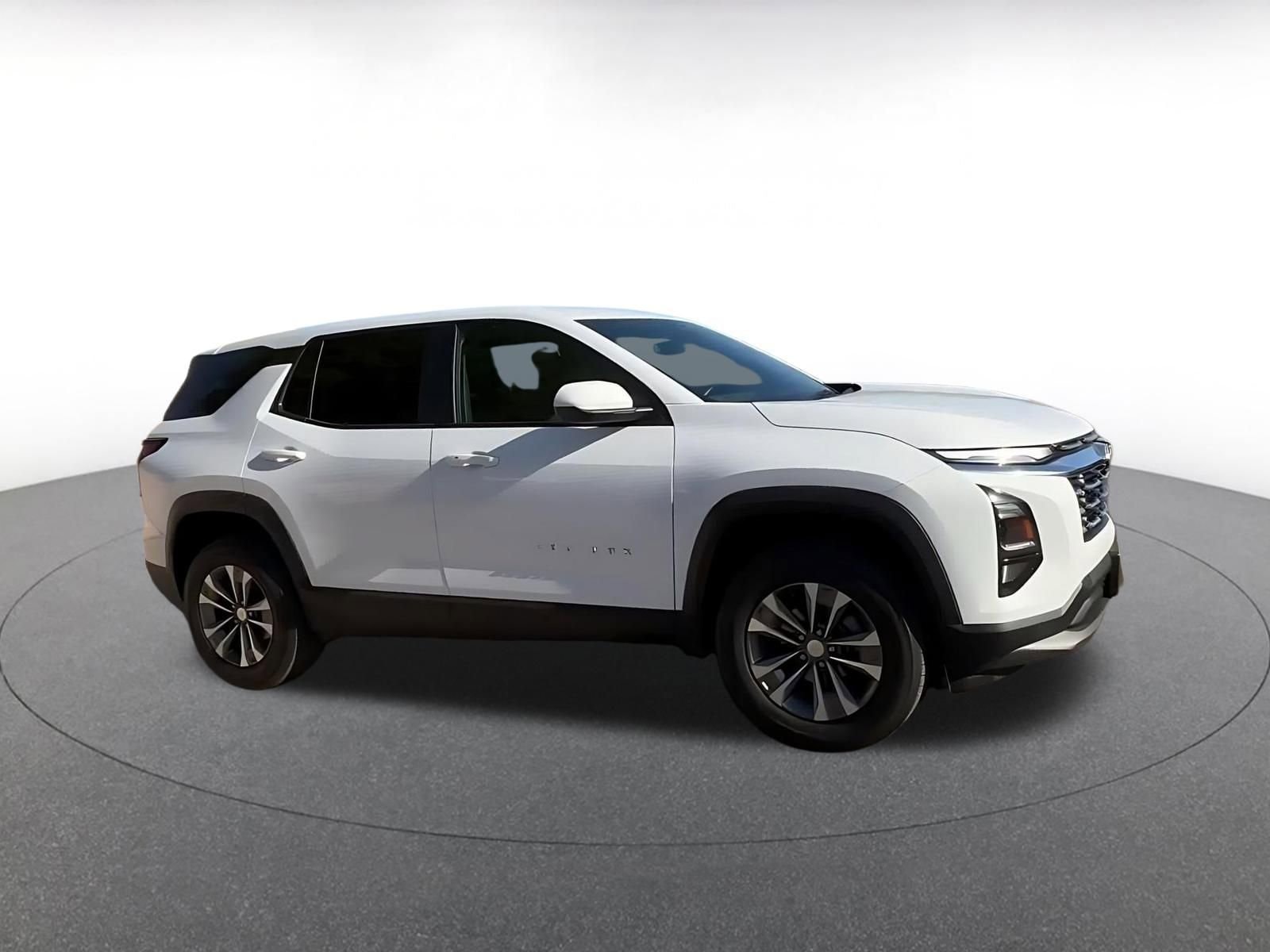 Thumbnail: 2025 Chevrolet Equinox - 2