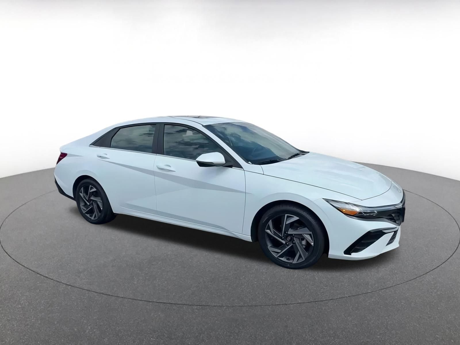 Thumbnail: 2025 Hyundai Elantra - 2