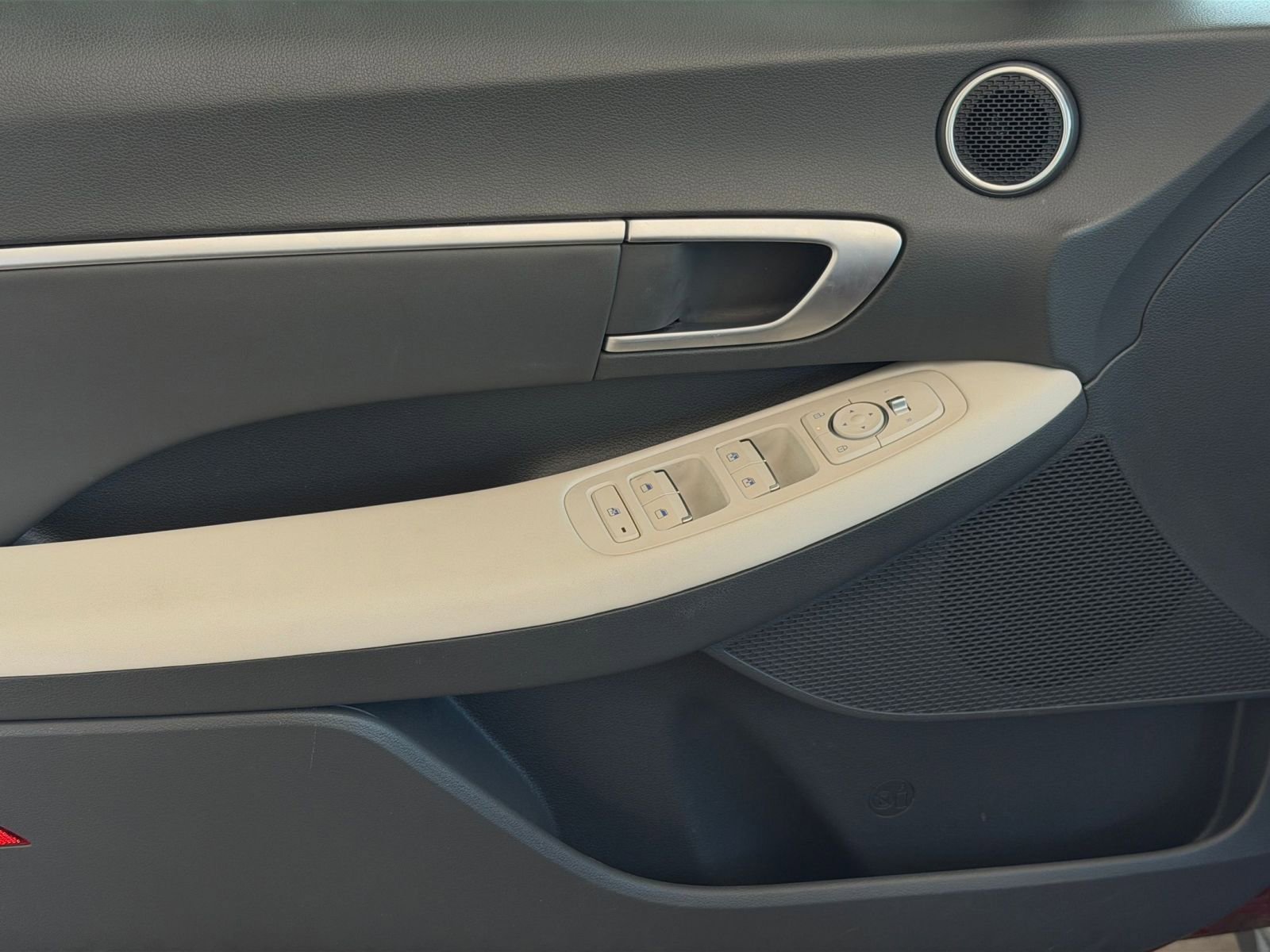 Thumbnail: 2025 Hyundai Sonata - 18