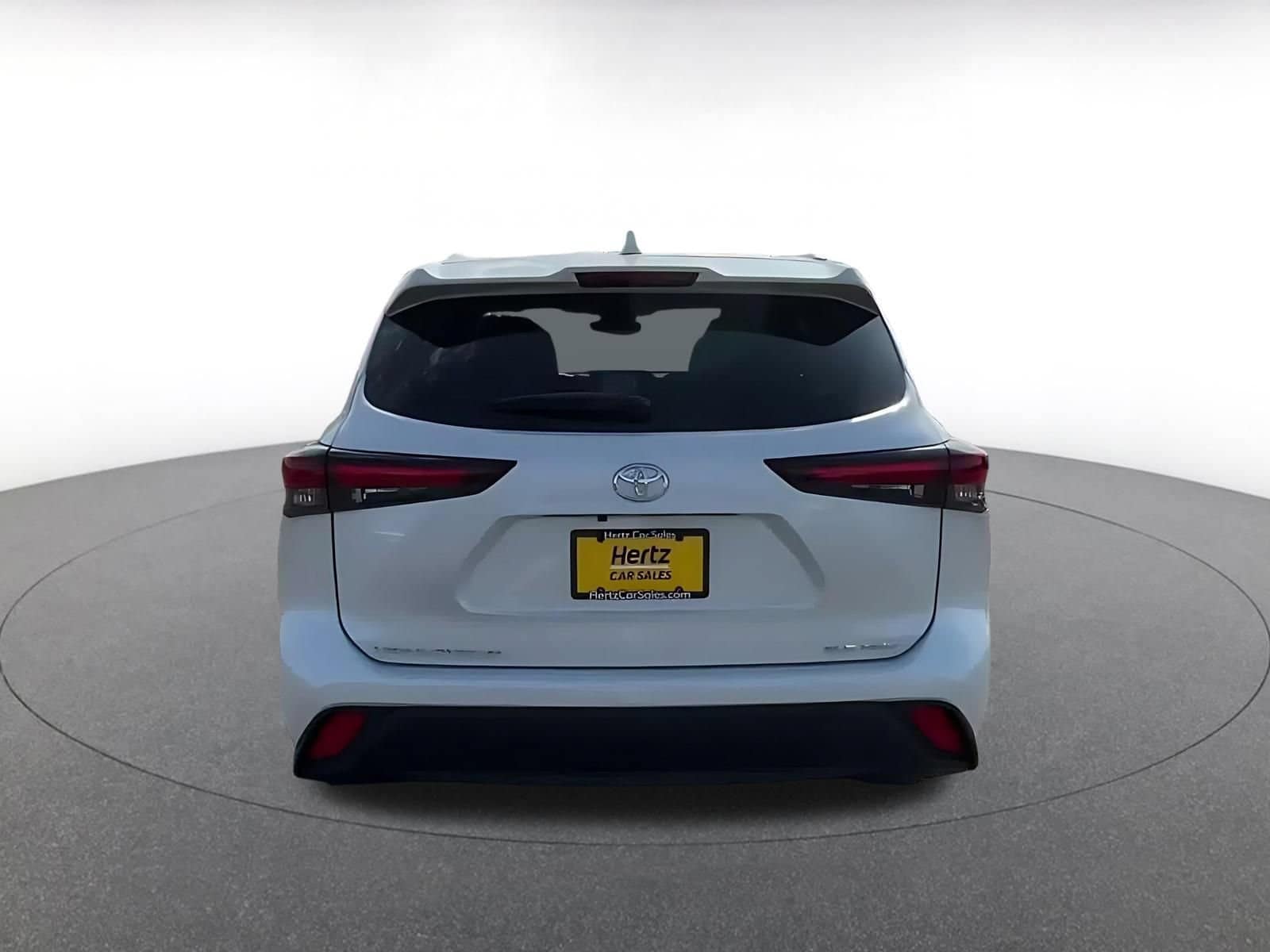 Thumbnail: 2026 Toyota Highlander - 12