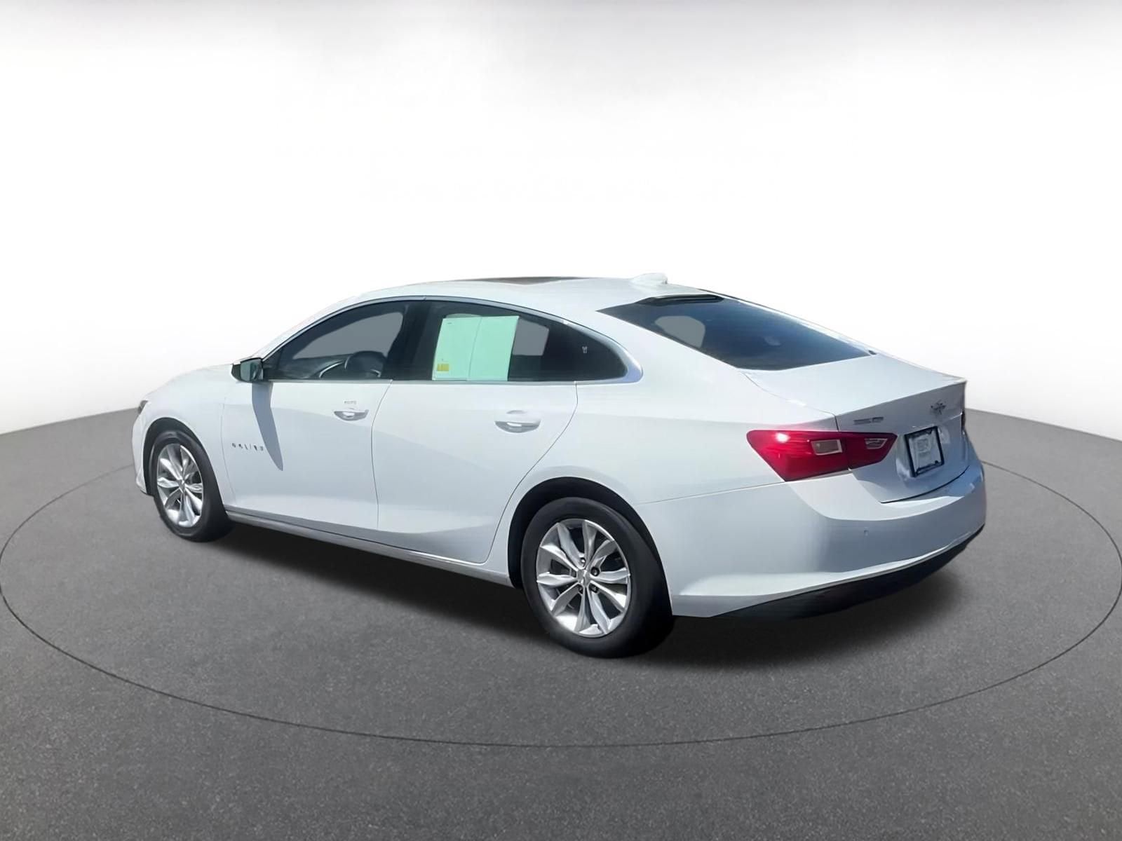 Thumbnail: 2024 Chevrolet Malibu - 11